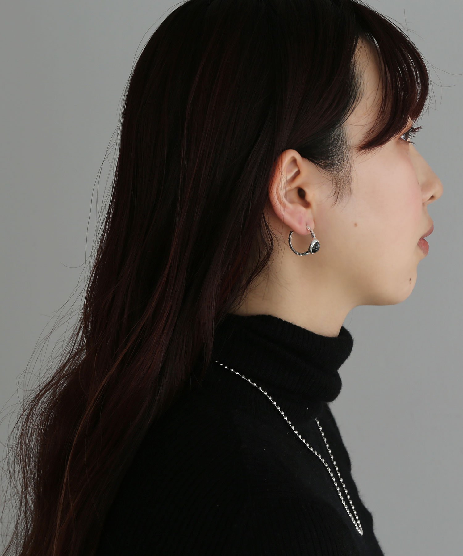 【SALE／50%OFF】colleca la ストーンモチーフフープピアス コレカラ アクセサリー・腕時計 ピアス ベージュ ブラック