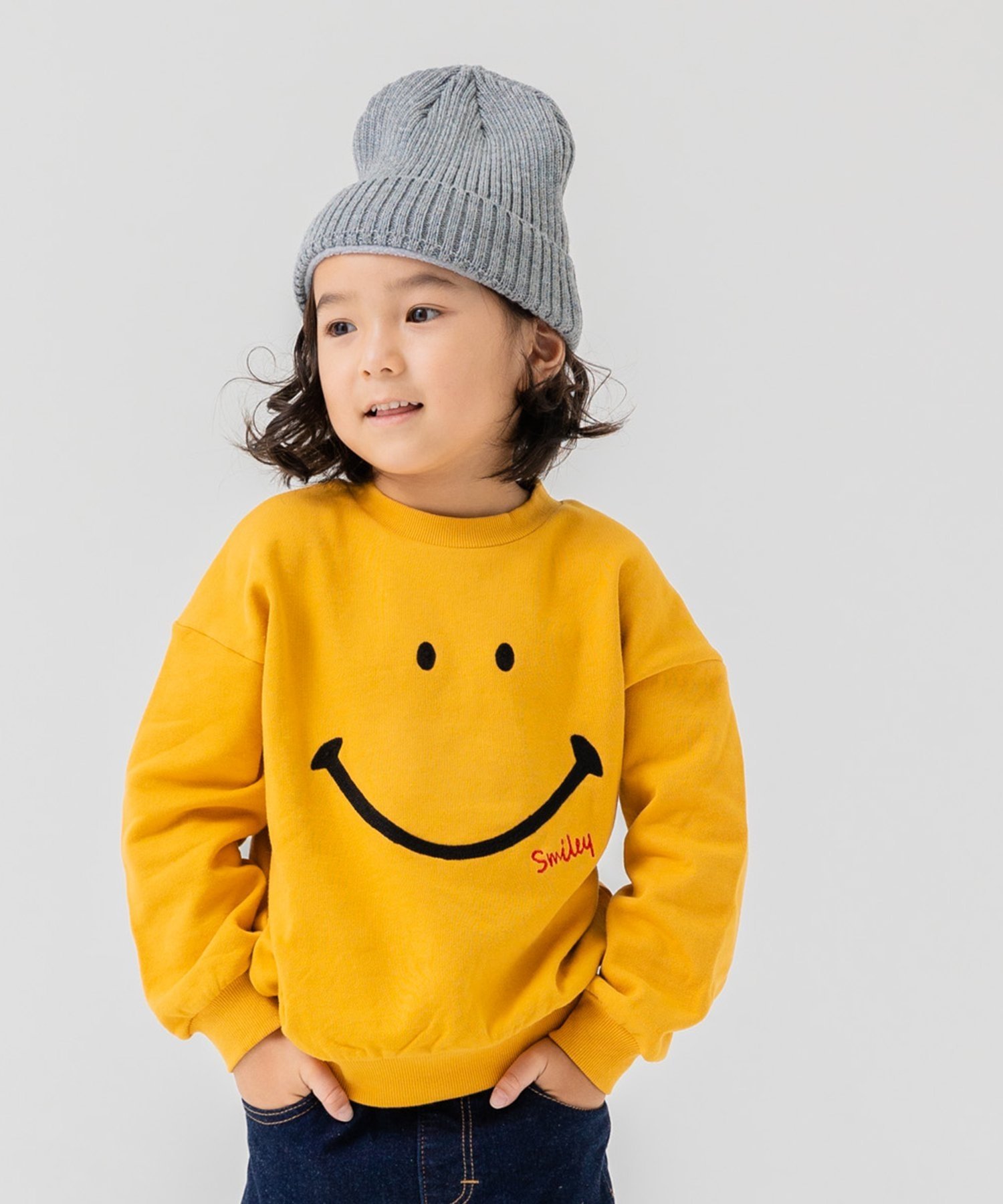 chil2 ＜スマイリーフェイス＞裏毛トレーナー チルツー トップス スウェット・トレーナー ブラック ホワイト イエロー グリーン