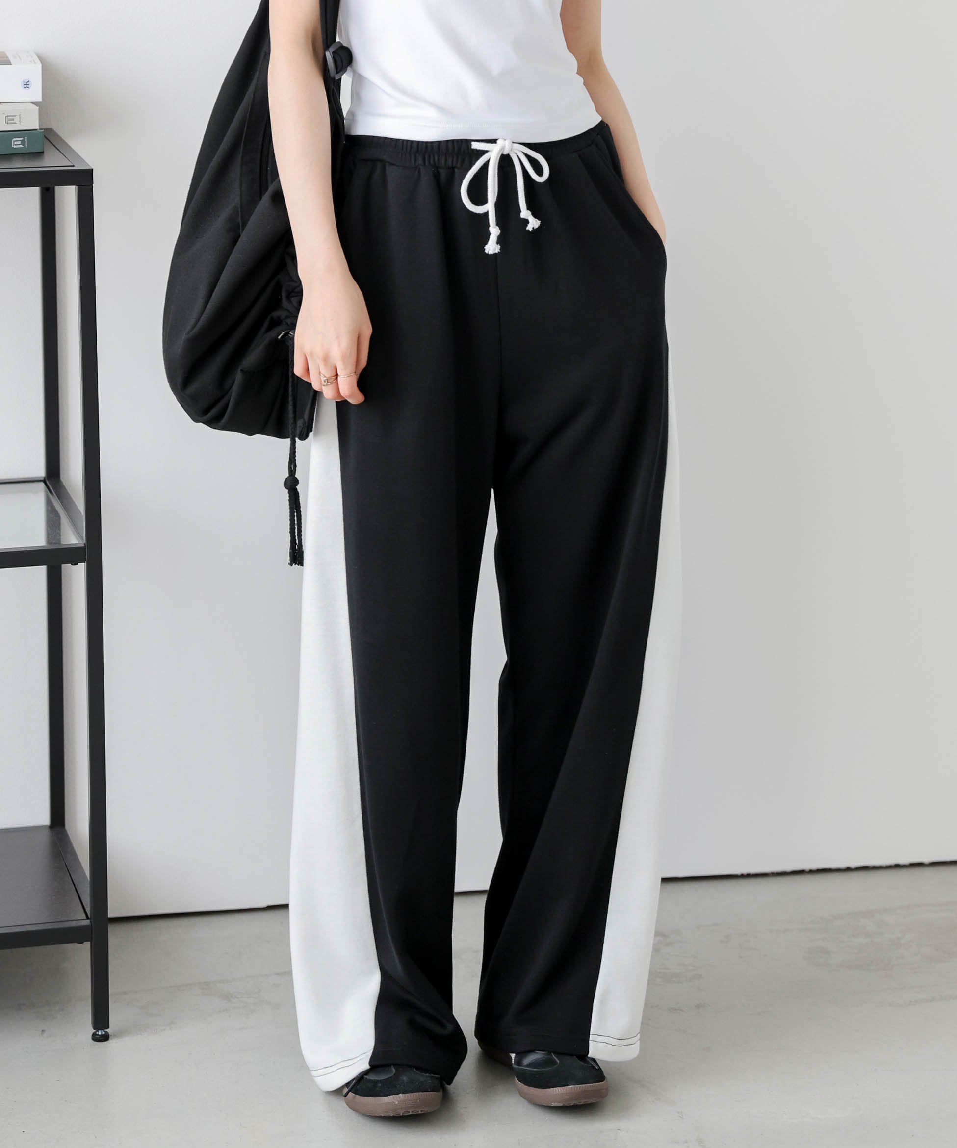 【SALE／38%OFF】La-gemme サイド切り替えスウェットパンツ ラジュール パンツ ジャージ・スウェットパンツ ブラック グレー stylife-15101117 Rakuten Fashion サンプル画像3