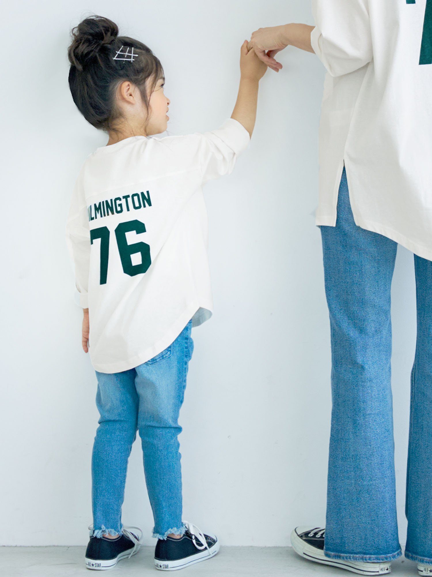 【SALE／33%OFF】coca 【Kids】親子お揃いバックロゴロングTシャツ コカ トップス その他のトップス ホワイト グレーのサムネイル