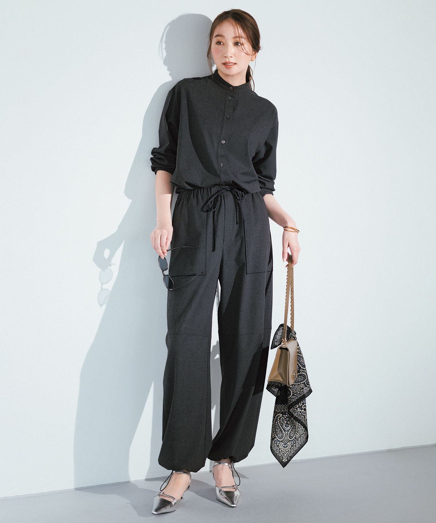 UNFILO L ライトフランネル イージーパンツ アンフィーロ パンツ その他のパンツ ブラウン ネイビー グレー【送料無料】のサムネイル