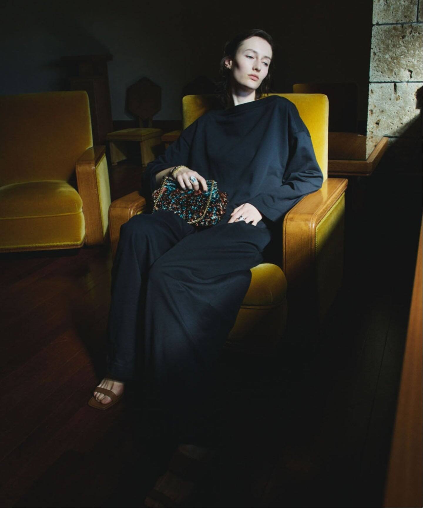 VERMEIL par iena 《手洗い可》Curved Tuck パンツ ヴェルメイユ パー イエナ パンツ その他のパンツ ブラック ベージュ