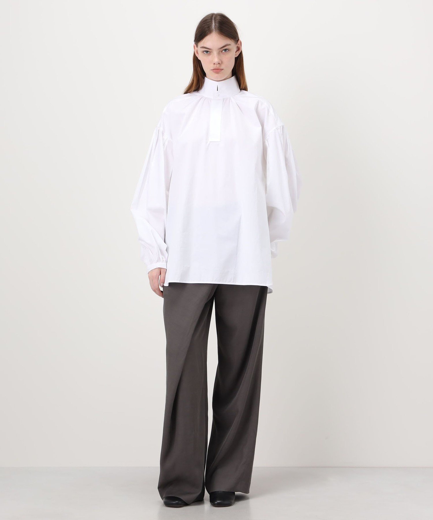 TOMORROWLAND BUYING WEAR BOURRIENNE SHIRT スタンドカラーシャツ トゥモローランド トップス シャツ・ブラウス ホワイト【送料無料】