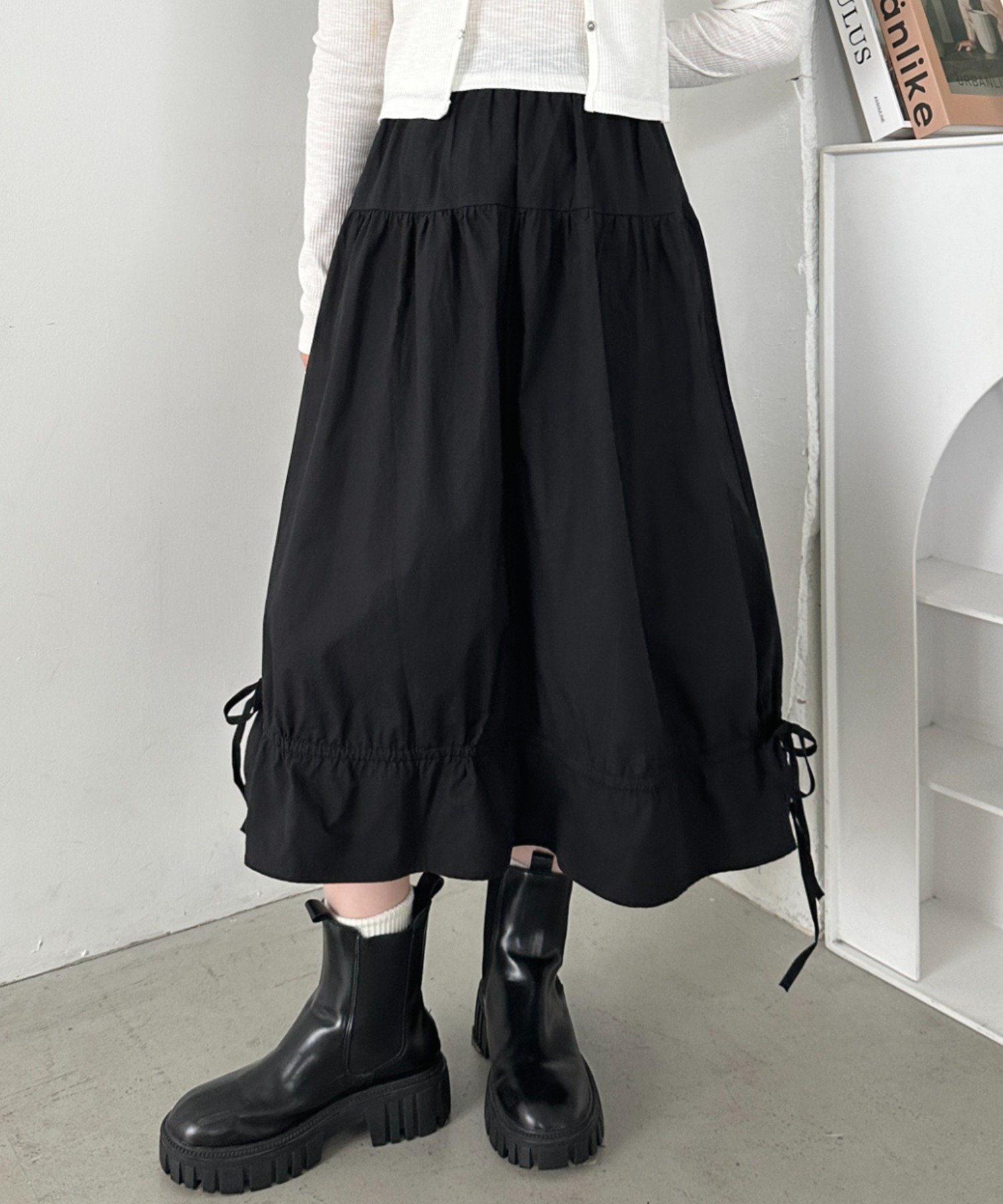 【SALE／21%OFF】CLEA フェアリーシルエット ギャザーティアードスカート アウトフィッターラボ スカート ロング・マキシスカート ホワイト グレー ブラック