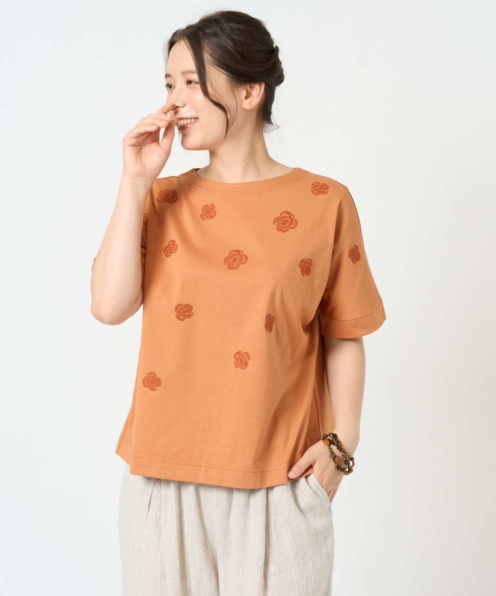 [洗える]天竺フラワー刺繍カットソー ジャンニロジュディーチェ トップス カットソー・Tシャツ カーキグリーン ホワイト オレンジ