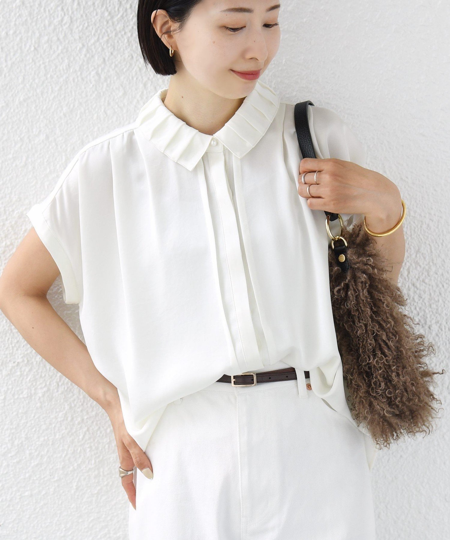 WOMEN ＜手洗い可能＞サテン 襟 タック デザイン ブラウス シップス トップス シャツ・ブラウス ピンク ベージュ ホワイト ブラック