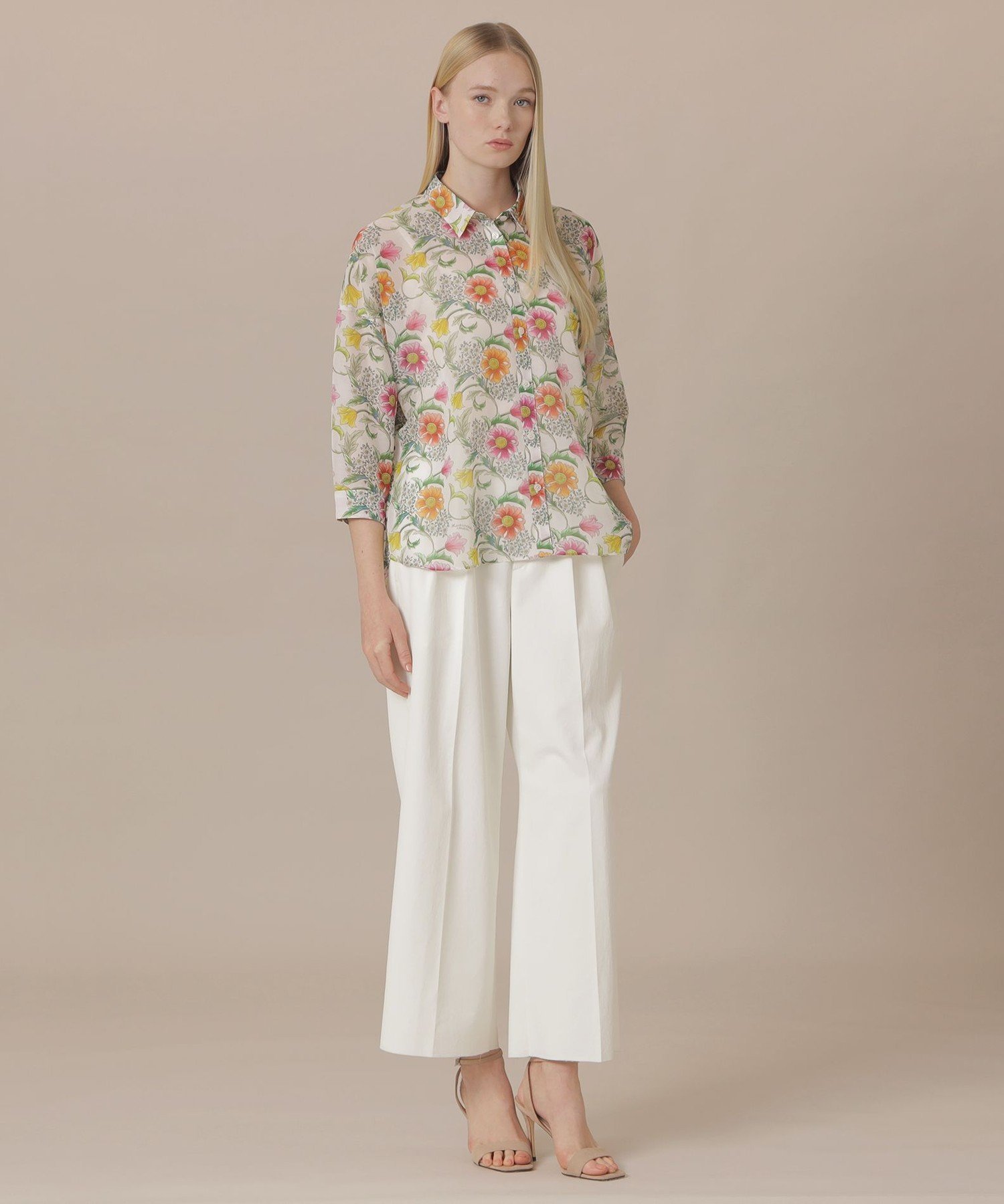 【婦人画報4月号掲載】【BIBURY FLOWER】ドローイングカラフルバイブリーブラウス マッキントッシュ ロンドン トップス シャツ・ブラウス ホワイト
