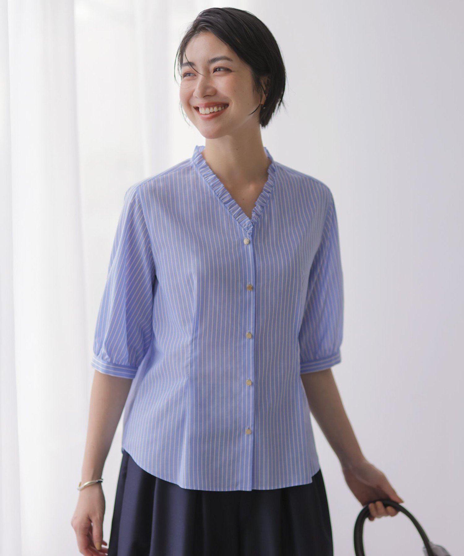 J.PRESS LADIES L 【一枚で着映え】シルフィーローン ストライプ フリル シャツブラウス ジェイプレス トップス シャツ・ブラウス ブルー ネイビー ベージュ