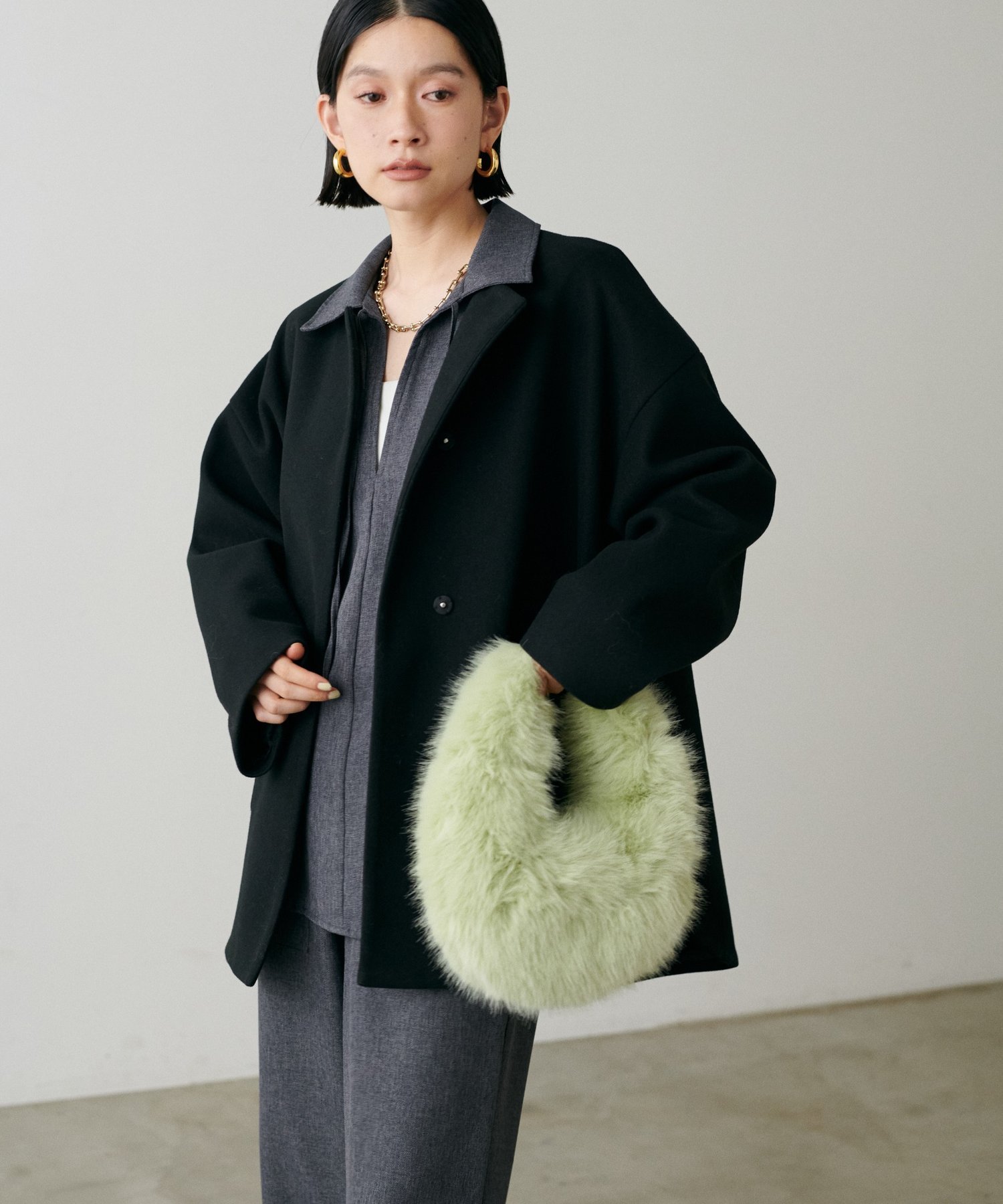 LARUTA オーバルファーバッグ ラルータ バッグ その他のバッグ グリーン グレー【送料無料】のサムネイル