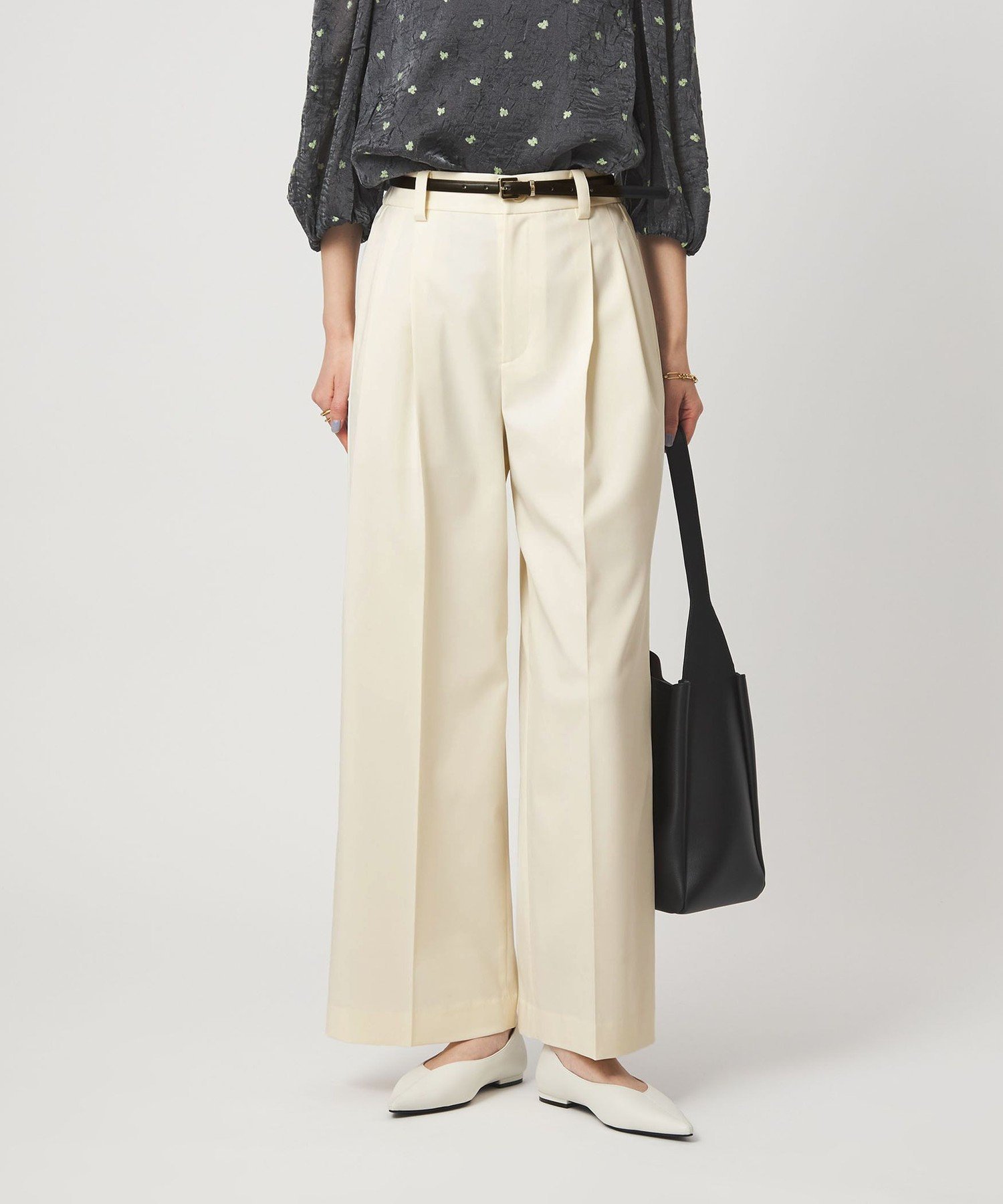 【SALE／10%OFF】UNITED ARROWS green label relaxing [size SHORT/TALLあり]ツイル イージー ワイド パンツ オフホワイト ユナイテッドアローズ グリーンレーベルリラクシング パンツ スラックス・ドレスパンツ ホワイト【送料無料】
