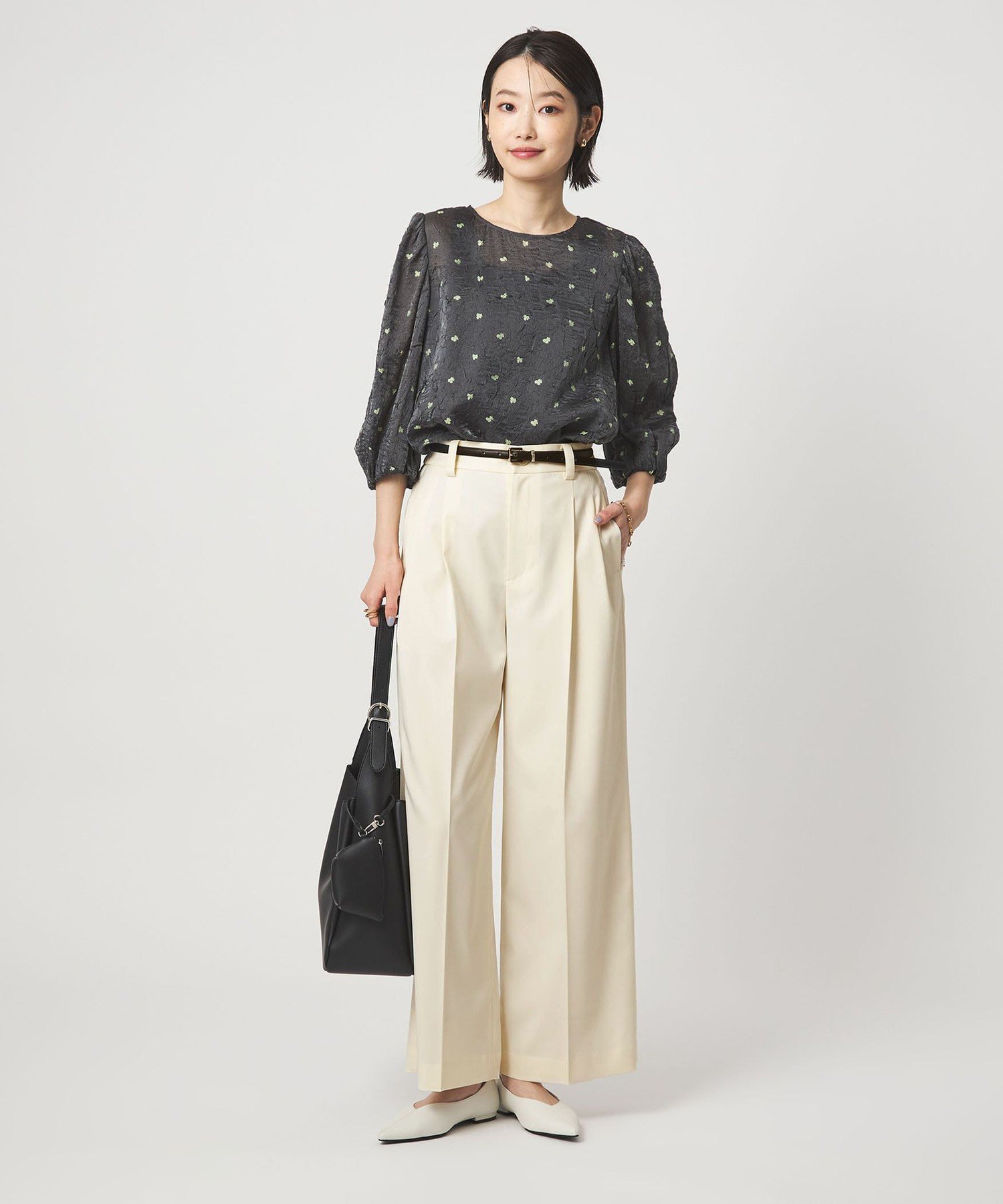 【SALE／10%OFF】UNITED ARROWS green label relaxing [size SHORT/TALLあり]ツイル イージー ワイド パンツ オフホワイト ユナイテッドアローズ グリーンレーベルリラクシング パンツ スラックス・ドレスパンツ ホワイト【送料無料】