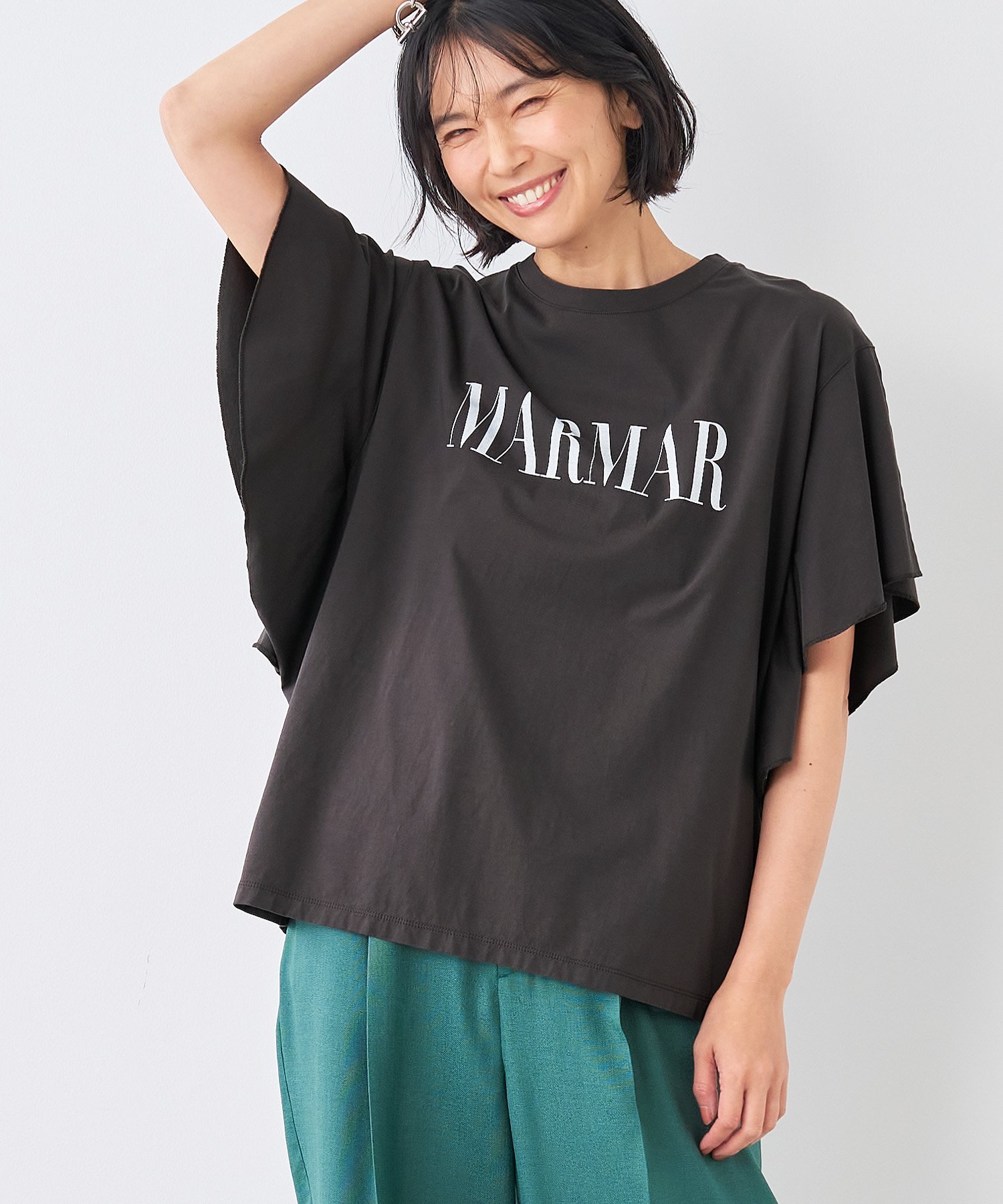 MICA&DEAL "MARMAR"ロゴフリルT-shirt マイカアンドディール トップス カットソー・Tシャツ ブラック ベージュ ホワイト
