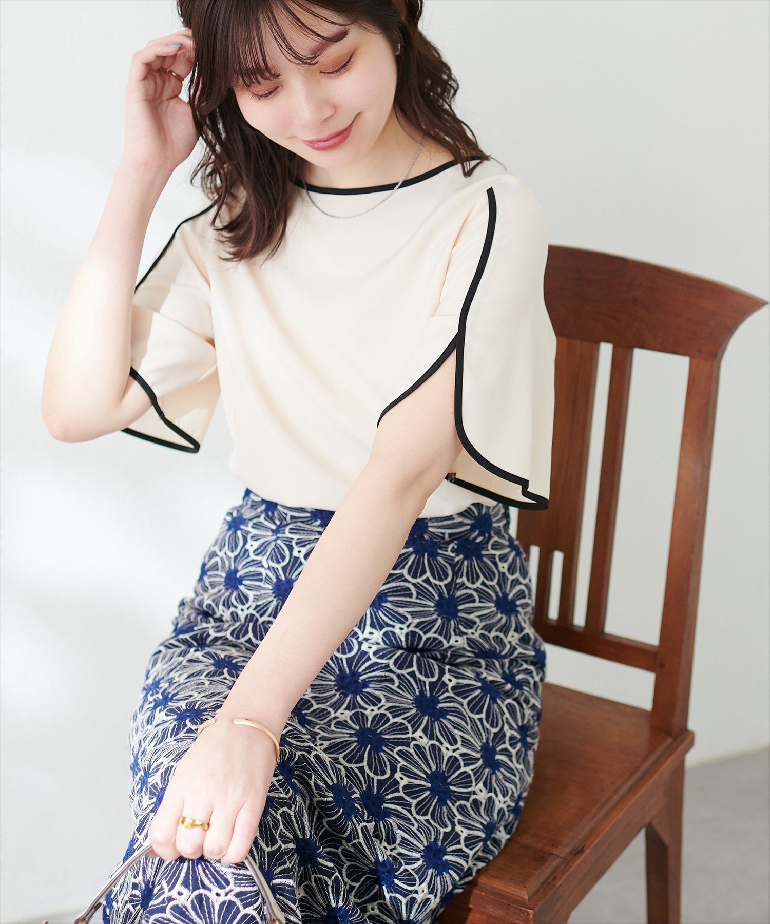 【SALE／10%OFF】natural couture 【WEB限定】BACKパールハチワレスリーブTOPS ナチュラルクチュール トップス シャツ・ブラウス ホワイト グレー ブラック ブルー ネイビー グリーン ピンク パープル