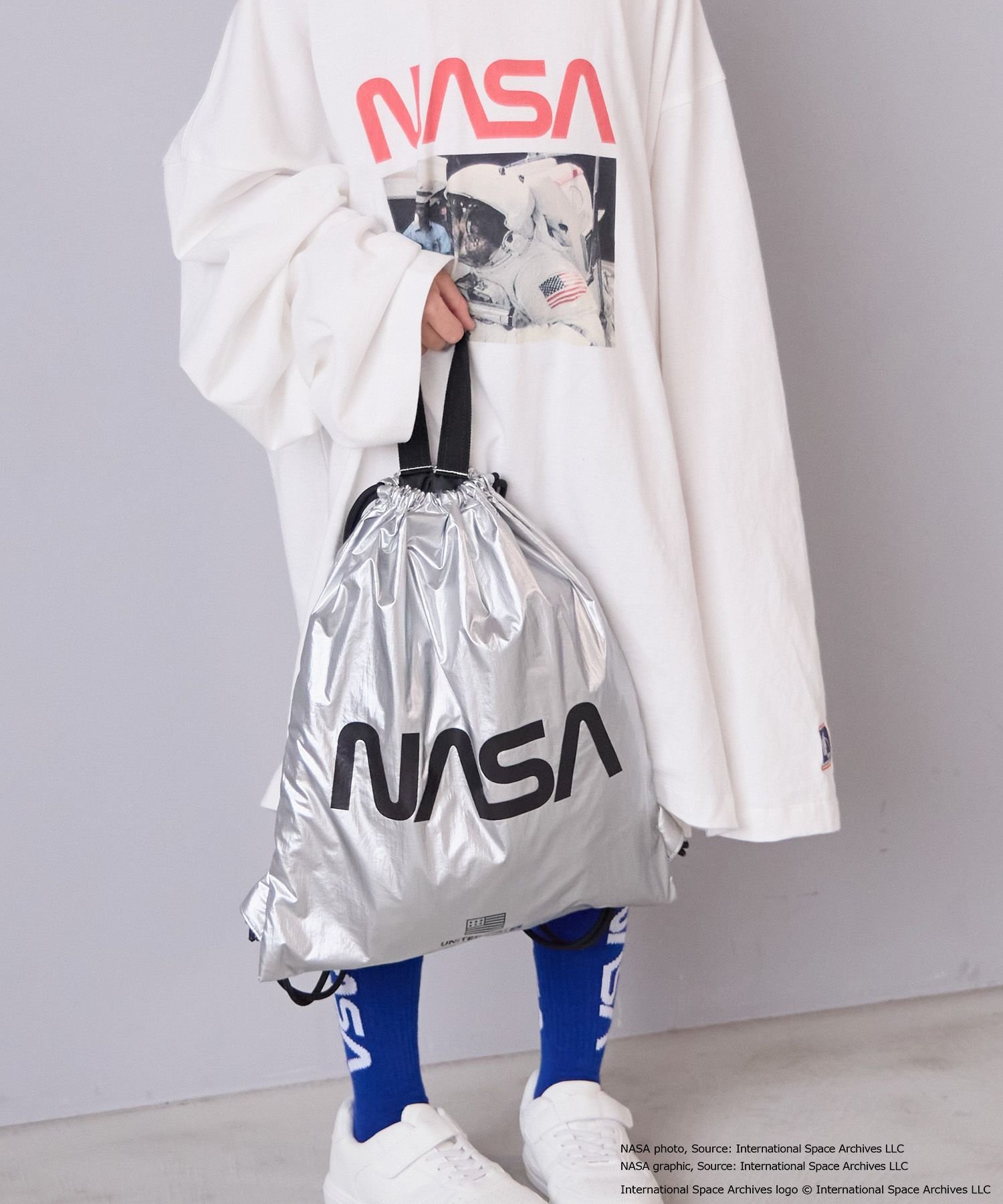 LOWRYS FARM NASAナップサック ローリーズファーム バッグ リュック・バックパック ブラック シルバー ホワイトのサムネイル