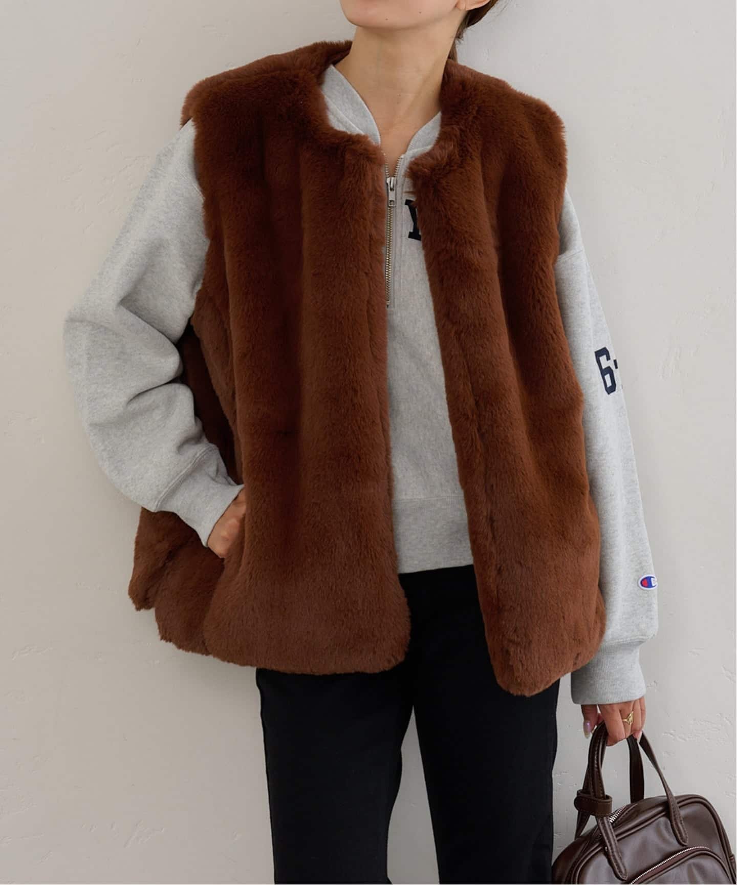 U by SPICK&SPAN LANCER/ランサー クルーネック ベスト ユーバイスピックアンドスパン ジャケット・アウター その他のジャケット・アウター ベージュ ブラウン【送料無料】