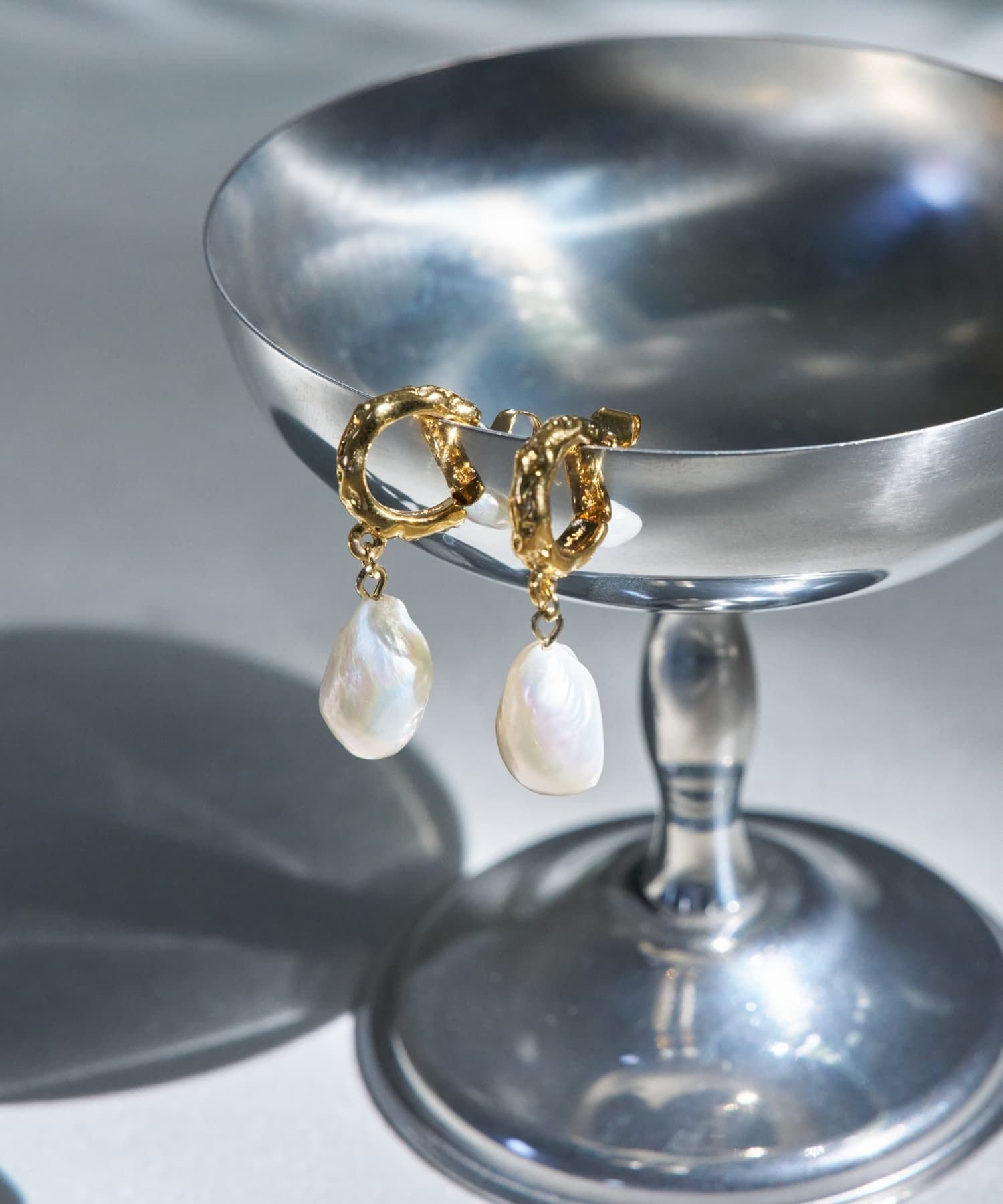 LANVIN en Bleu 淡水バロックパールピアス ランバンオンブルー アクセサリー・腕時計 その他のアクセサリー・腕時計【送料無料】