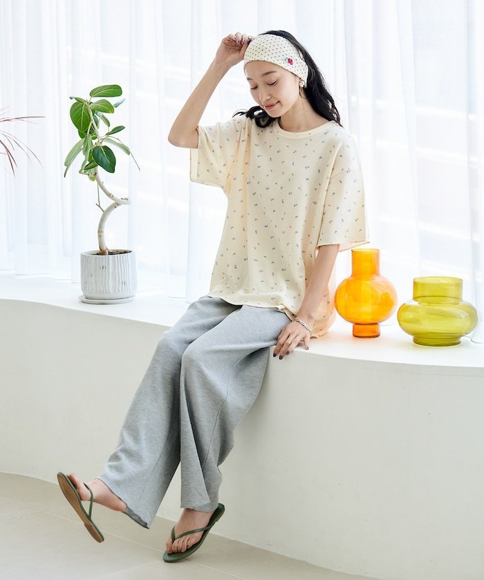 別注 フラワーTシャツ 無地パンツ ルームセット/パジャマセット フリークスストア トップス カットソー・Tシャツ ホワイト グレー