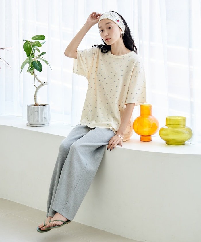 別注 フラワーTシャツ 無地パンツ ルームセット/パジャマセット フリークスストア トップス カットソー・Tシャツ ホワイト グレー