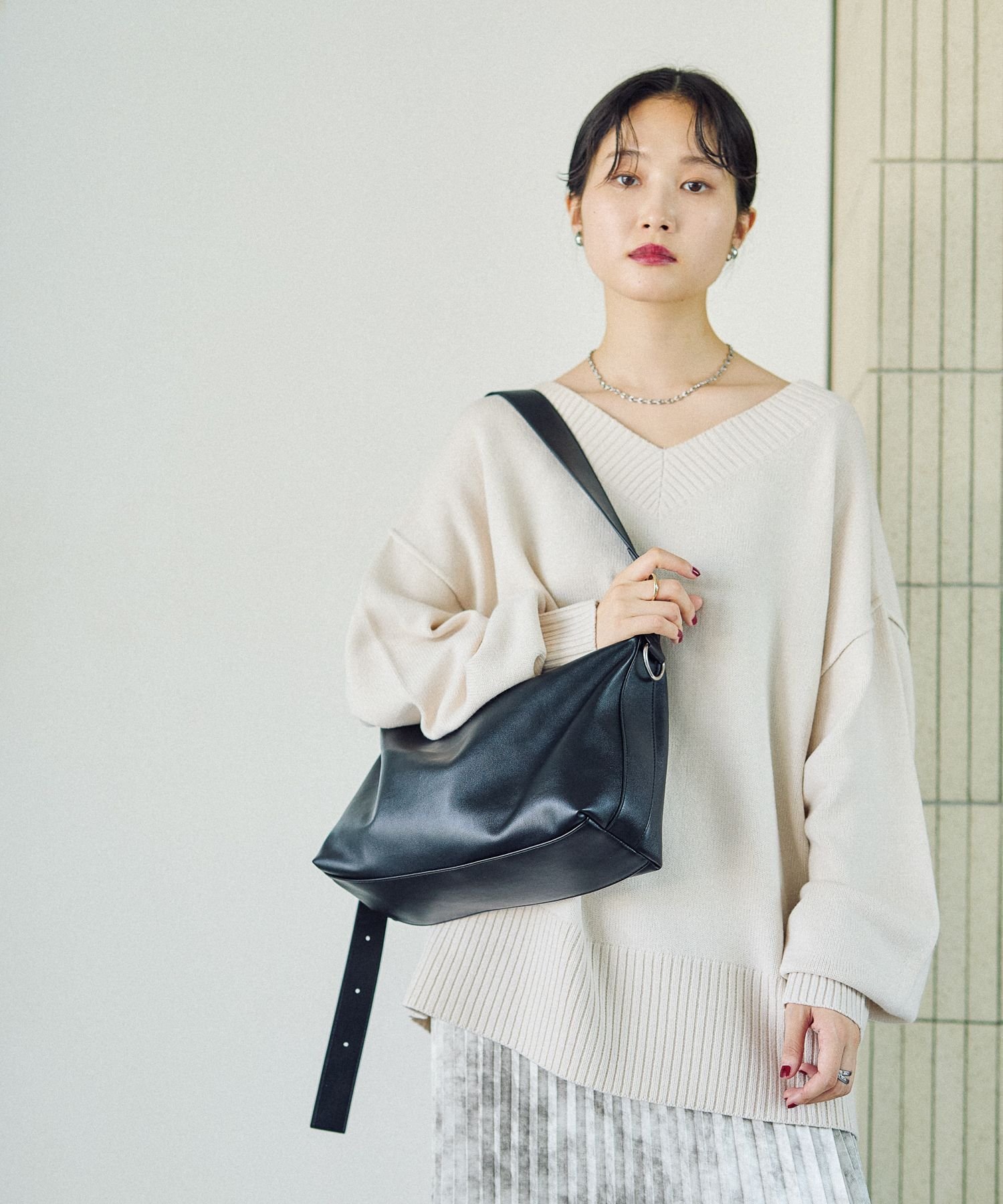 LEPSIM フェイクレザースクエアショルダー レプシィム バッグ ショルダーバッグ ベージュ ブラック ワインレッド【送料無料】のサムネイル