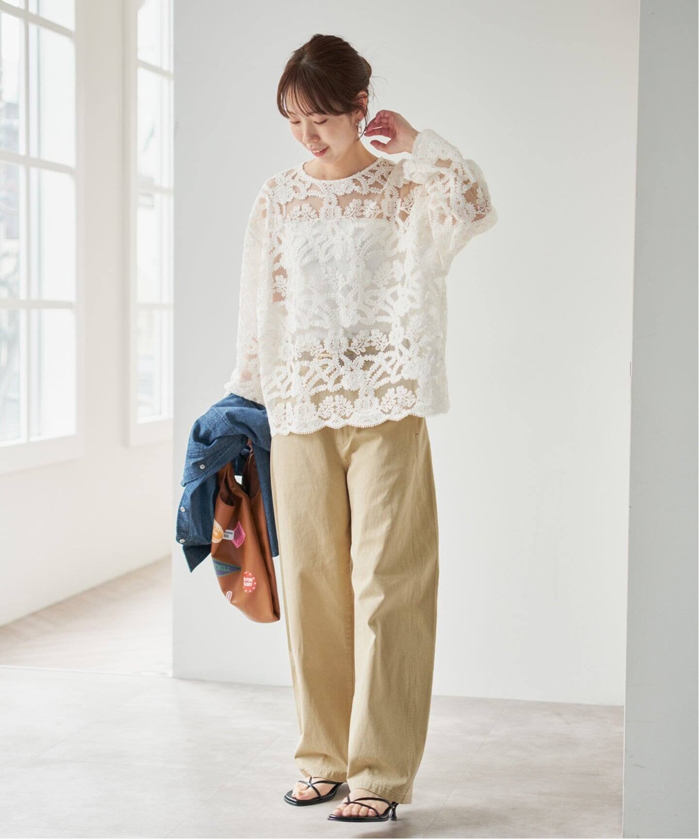 Spick & Span 《WEB限定 / 追加》コードエンブロイダリーチュールブラウス スピックアンドスパン トップス シャツ・ブラウス ホワイト