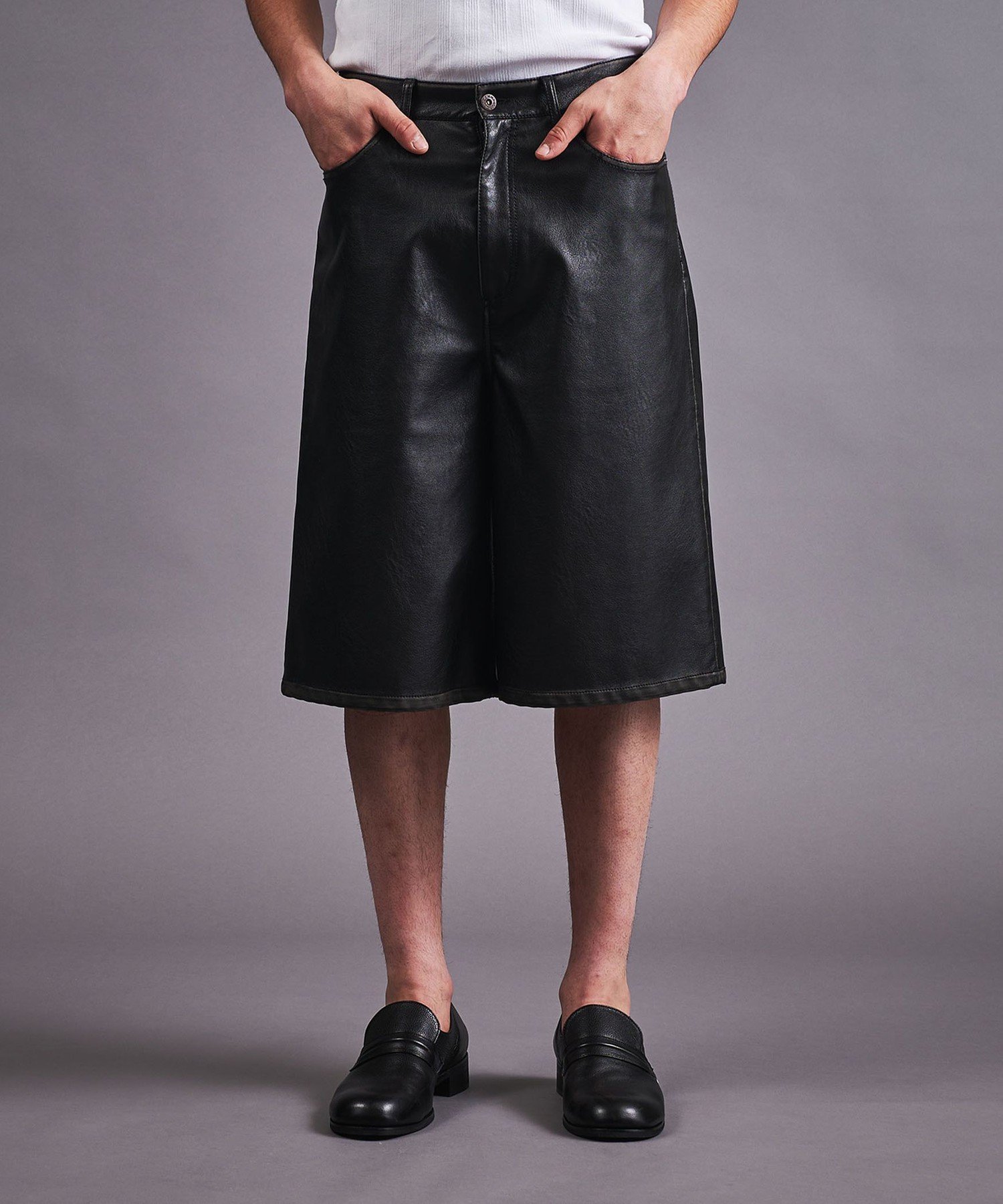 【SALE／30%OFF】monkey time BEAUTY&YOUTH UNITED ARROWS レザーライク バギー ショーツ ユナイテッドアローズ アウトレット パンツ その他のパンツ ブラック【送料無料】