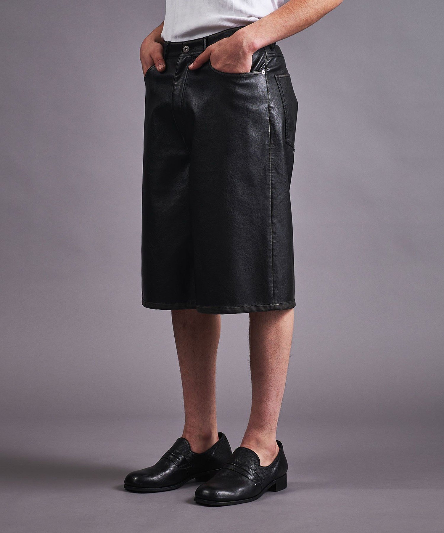 【SALE／30%OFF】monkey time BEAUTY&YOUTH UNITED ARROWS レザーライク バギー ショーツ ユナイテッドアローズ アウトレット パンツ その他のパンツ ブラック【送料無料】