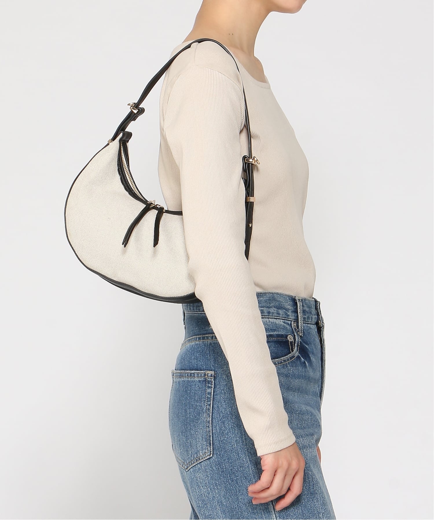 【SALE／60%OFF】styiro styiro/キャンバスコンビハーフムーンワンハンドル イストワール バッグ ショルダーバッグ ベージュ