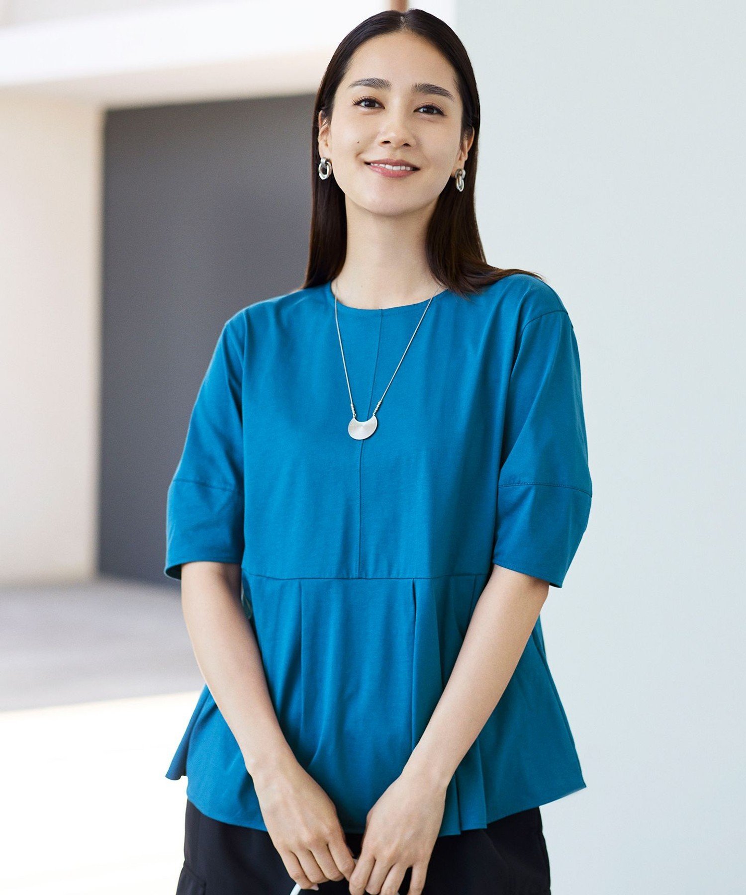 自由区 L 【一部店舗&WEB限定】ペプラム Tシャツ ジユウク トップス カットソー・Tシャツ グレー ブルー ベージュ ブラック カーキグリーン