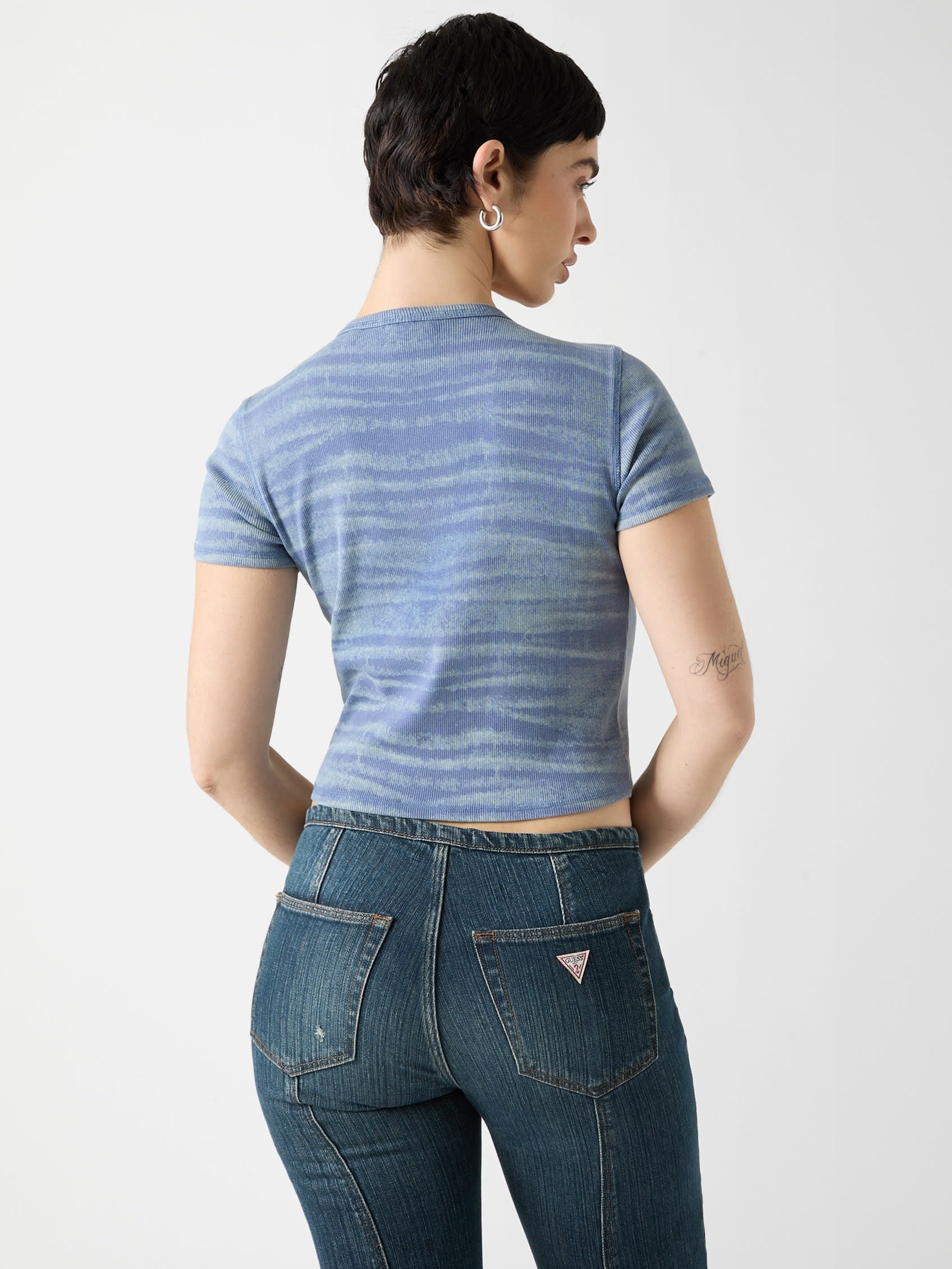 GUESS Originals GUESS Originals Tシャツ (W)ABSTRACT Denim Top ゲス トップス カットソー・Tシャツ ブルー ピンク【送料無料】