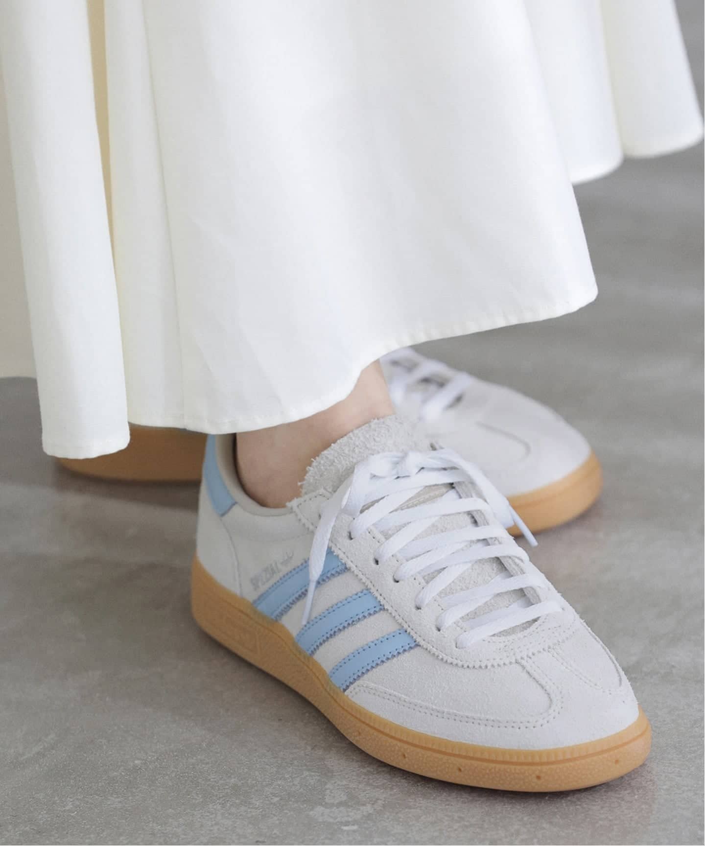 La Totalite 《WEB限定予約》adidas / アディダス HANDBALL SPEZIAL W ラ トータリテ シューズ・靴 スニーカー ベージュ ピンク【送料無料】