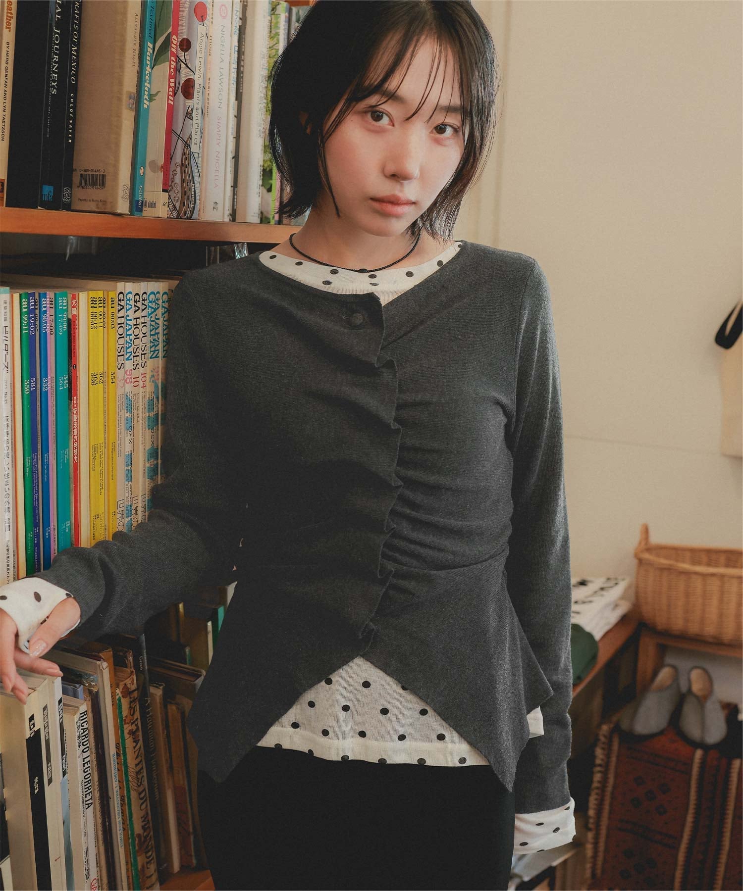 miette フロントギャザー ボタン ニット ミエット miette トップス ティティベイト トップス ニット ブラック グレー ブラウン ネイビー