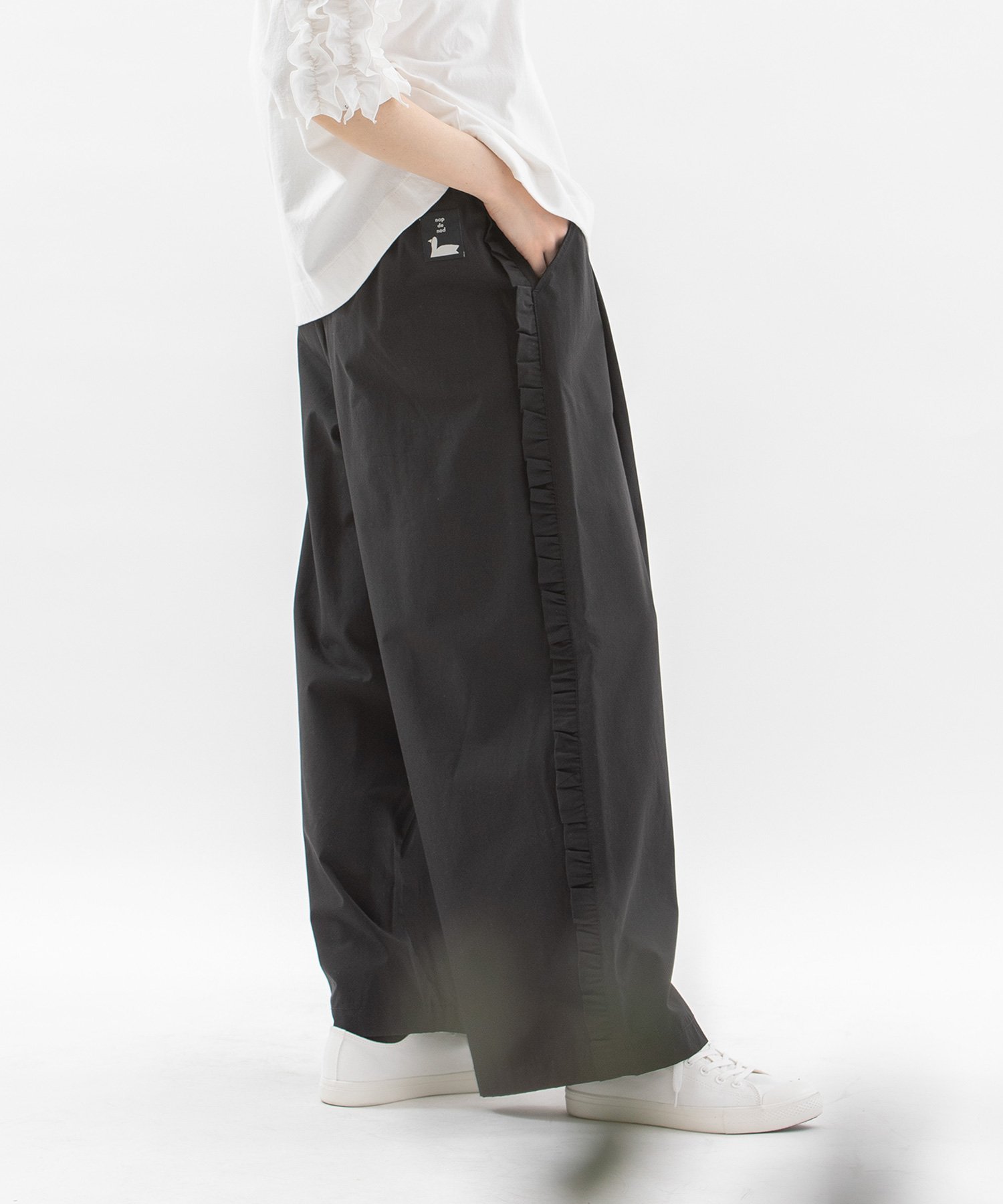 nop de nod サイドフリルタックパンツ プードゥードゥー パンツ その他のパンツ ブルー ブラック