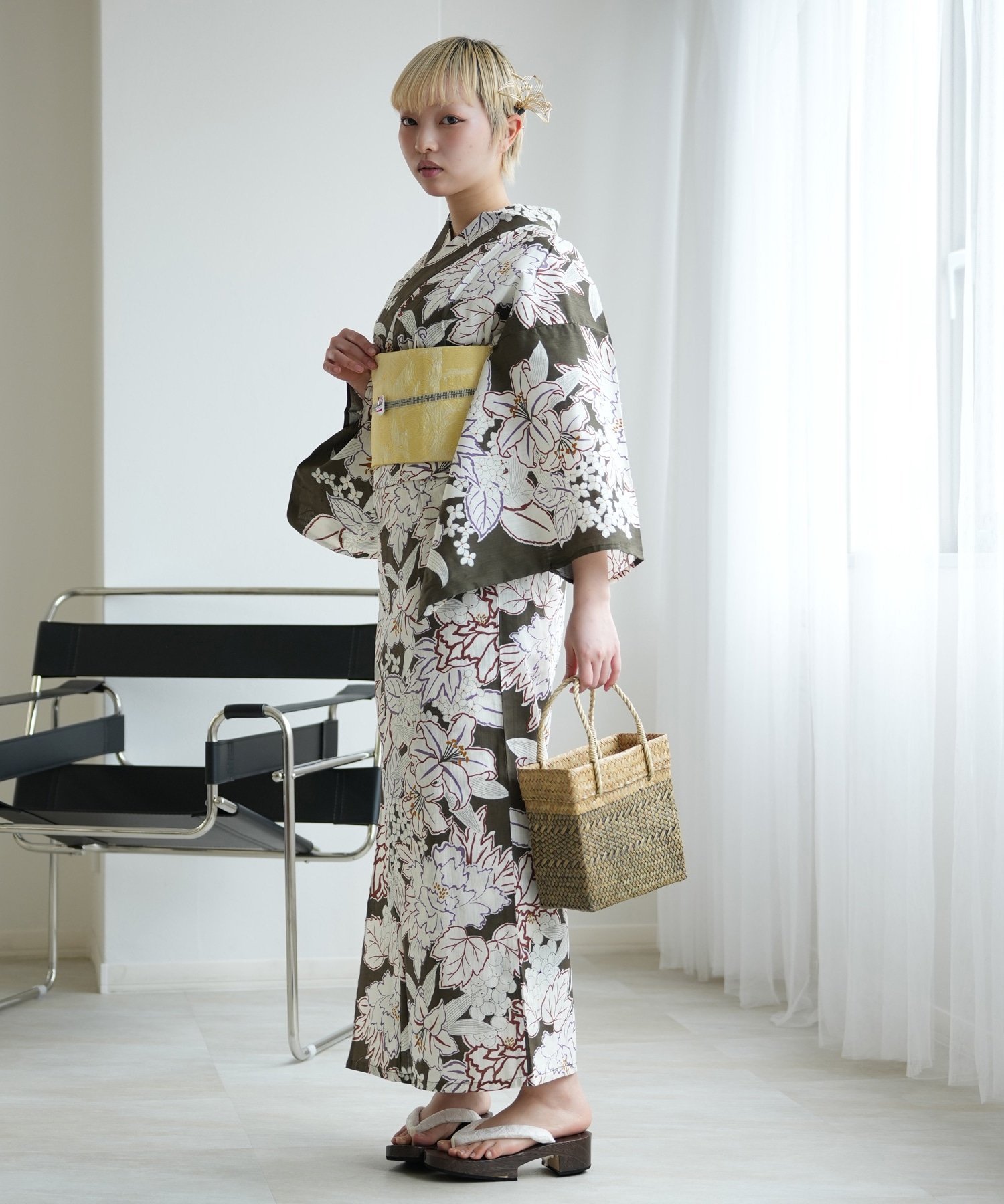 Rakuten Fashionのutatane utatane 浴衣 単品 グリーンに敷き詰められた百合と芍薬 Fサイズ ウタタネ 着物・浴衣・和装小物 浴衣 グリーン【送料無料】｜アングル3