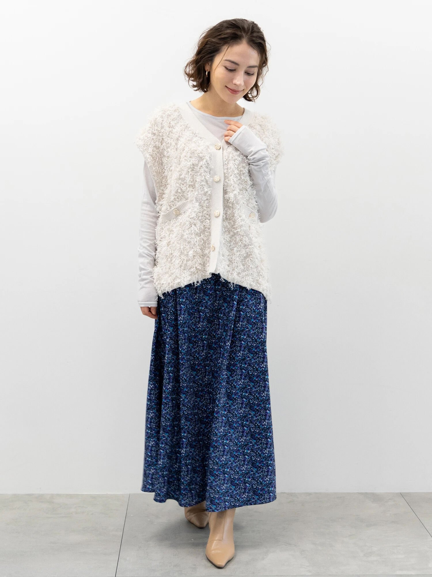 【SALE／48%OFF】Te chichi フラワープリントロングスカート テチチ スカート その他のスカート ブルー ブラック【送料無料】