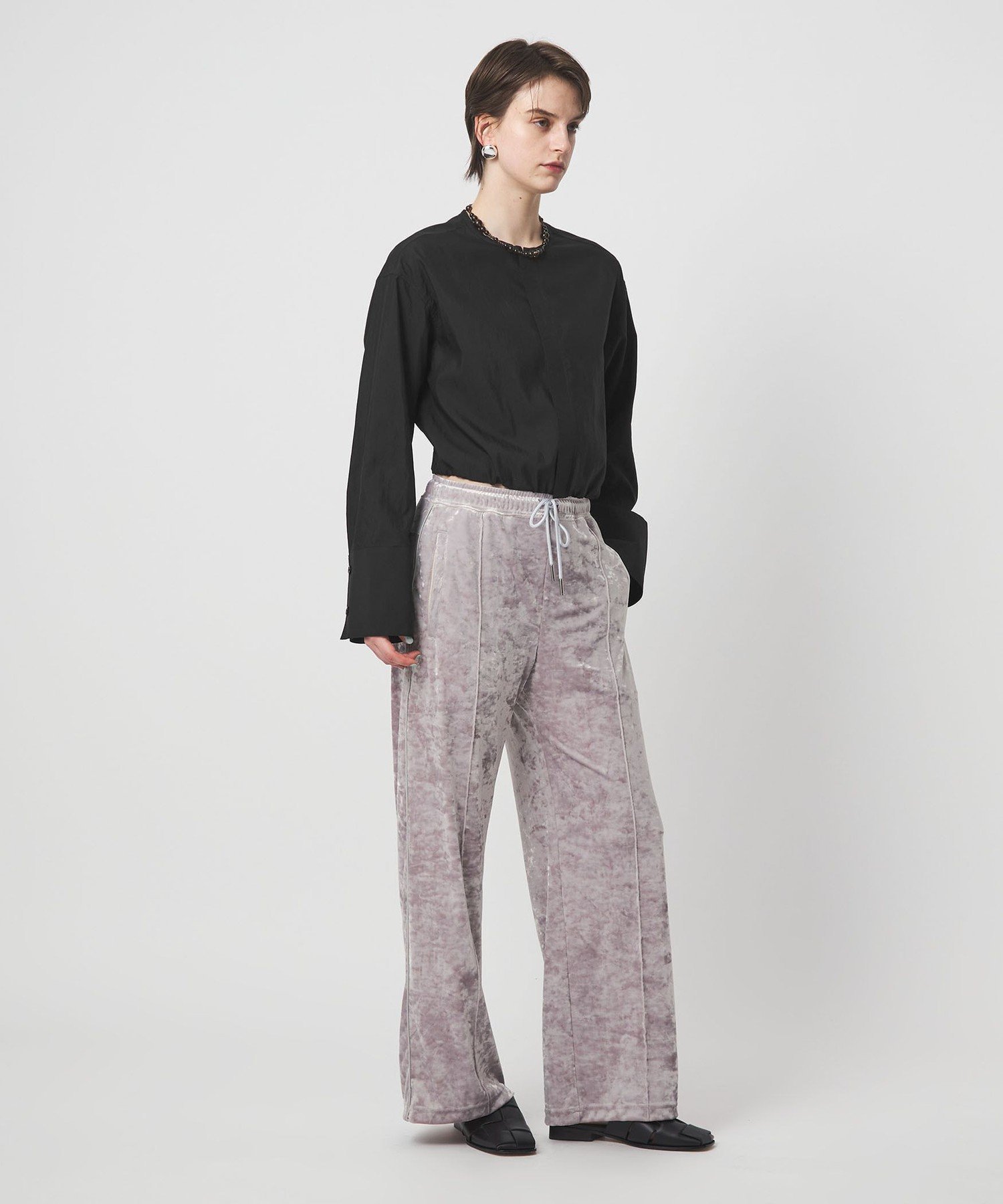 ＜ASTRAET＞ジップ ノーカラーブラウス ユナイテッドアローズ トップス シャツ・ブラウス ブラック ホワイト
