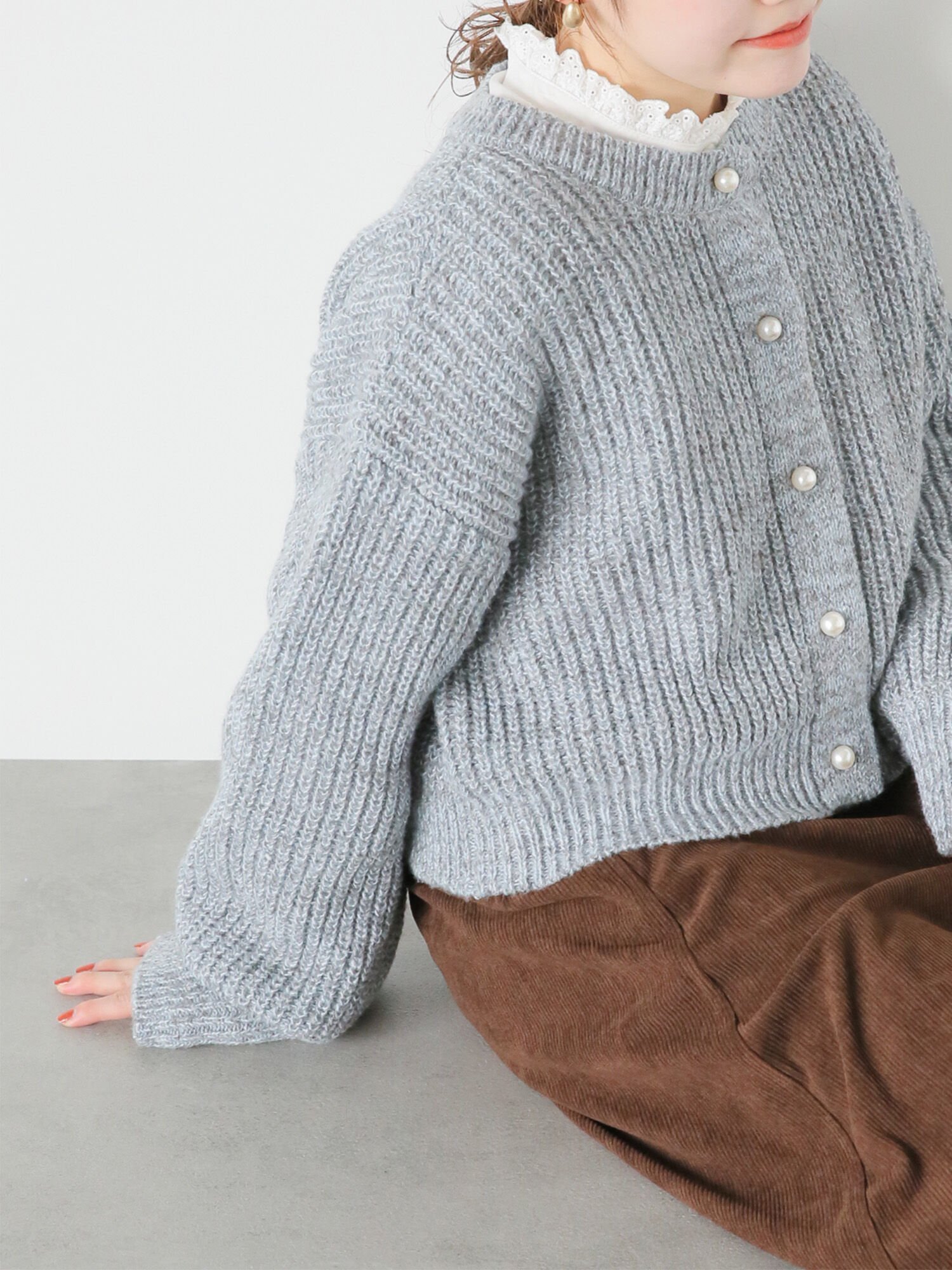 【SALE／30%OFF】ehka sopo パールボタンクルーカーディガン エヘカソポ トップス カーディガン グレー オレンジ グリーン ベージュのサムネイル