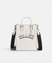 【SALE/62%OFF】COACH OUTLET 【公式】ディラン トート バッグ・ヴァーシティ モチーフ コーチ アウトレット バッグ ショルダーバッグ ホ...