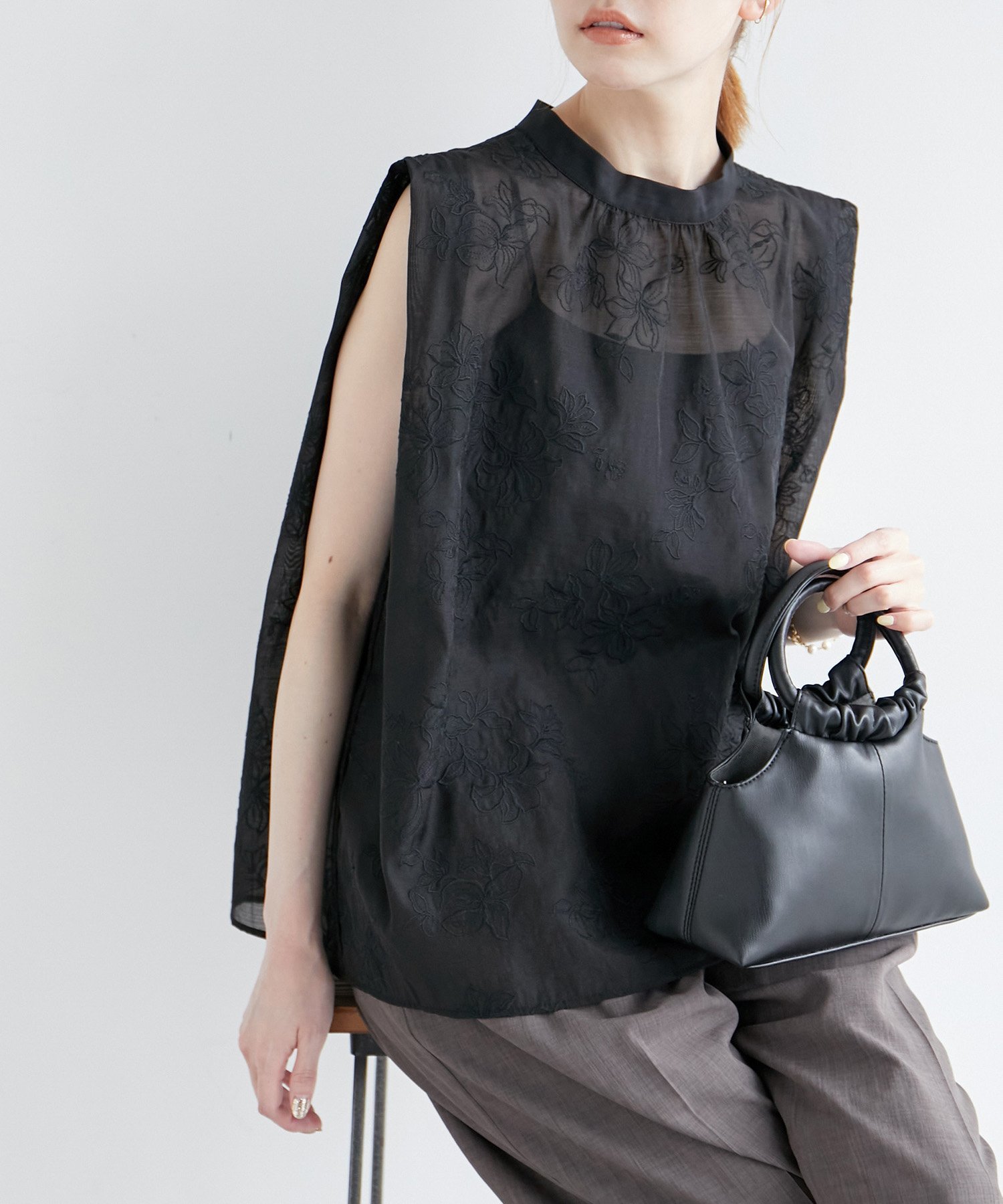 【SALE／21%OFF】ROPE' PICNIC フラワージャガードシアーブラウス ロペピクニック トップス シャツ・ブラウス ブラック ホワイト ブルーのサムネイル