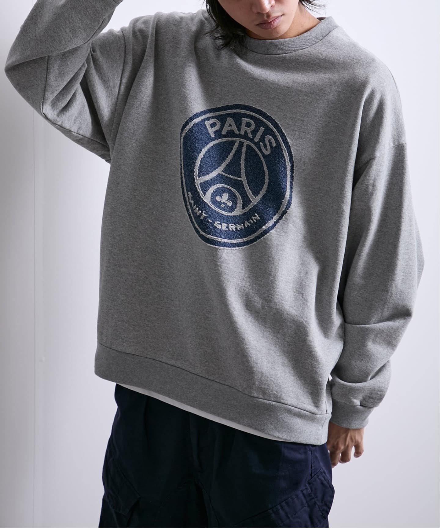 Paris Saint-Germain 【Paris Saint-Germain / パリ・サン=ジェルマン】 JP RETRO TEXTURE SWEAT エディフィス トップス スウェット・トレーナー グレー【送料無料】のサムネイル
