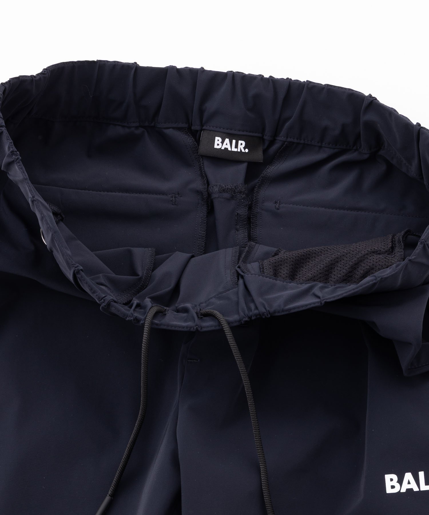 BALR. JP SHELL PANTS ボーラー パンツ その他のパンツ ブラック【送料無料】