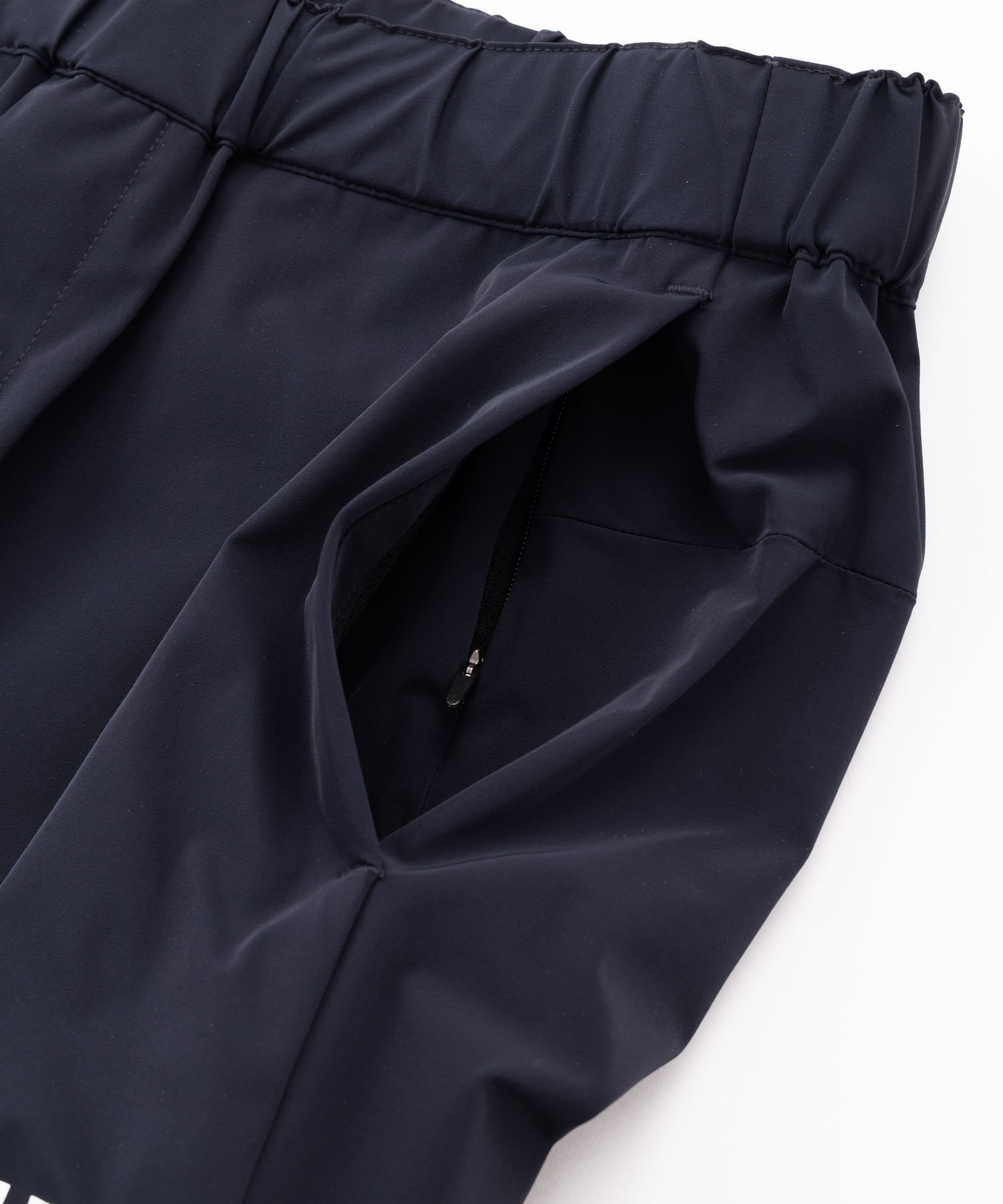 BALR. JP SHELL PANTS ボーラー パンツ その他のパンツ ブラック【送料無料】