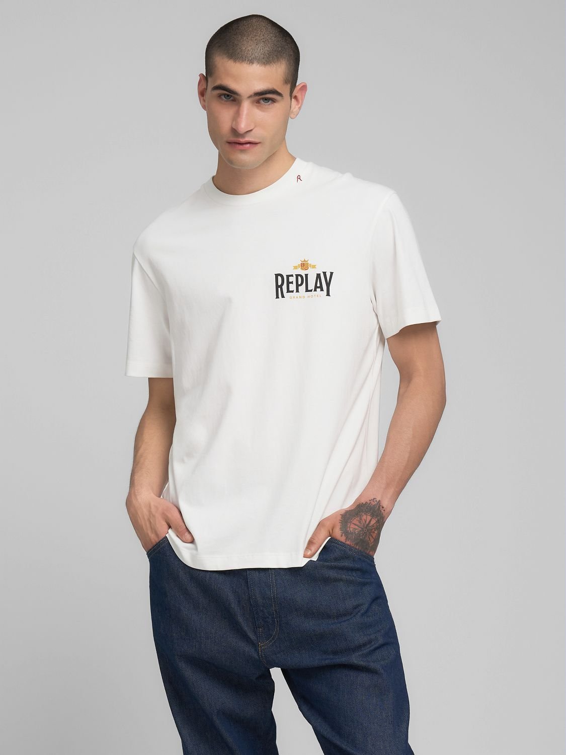 【SALE／40%OFF】REPLAY リラックスフィット ヘビーコットンジャージーCOOL ASPEN Tシャツ リプレイ トップス カットソー・Tシャツ ホワイト【送料無料】