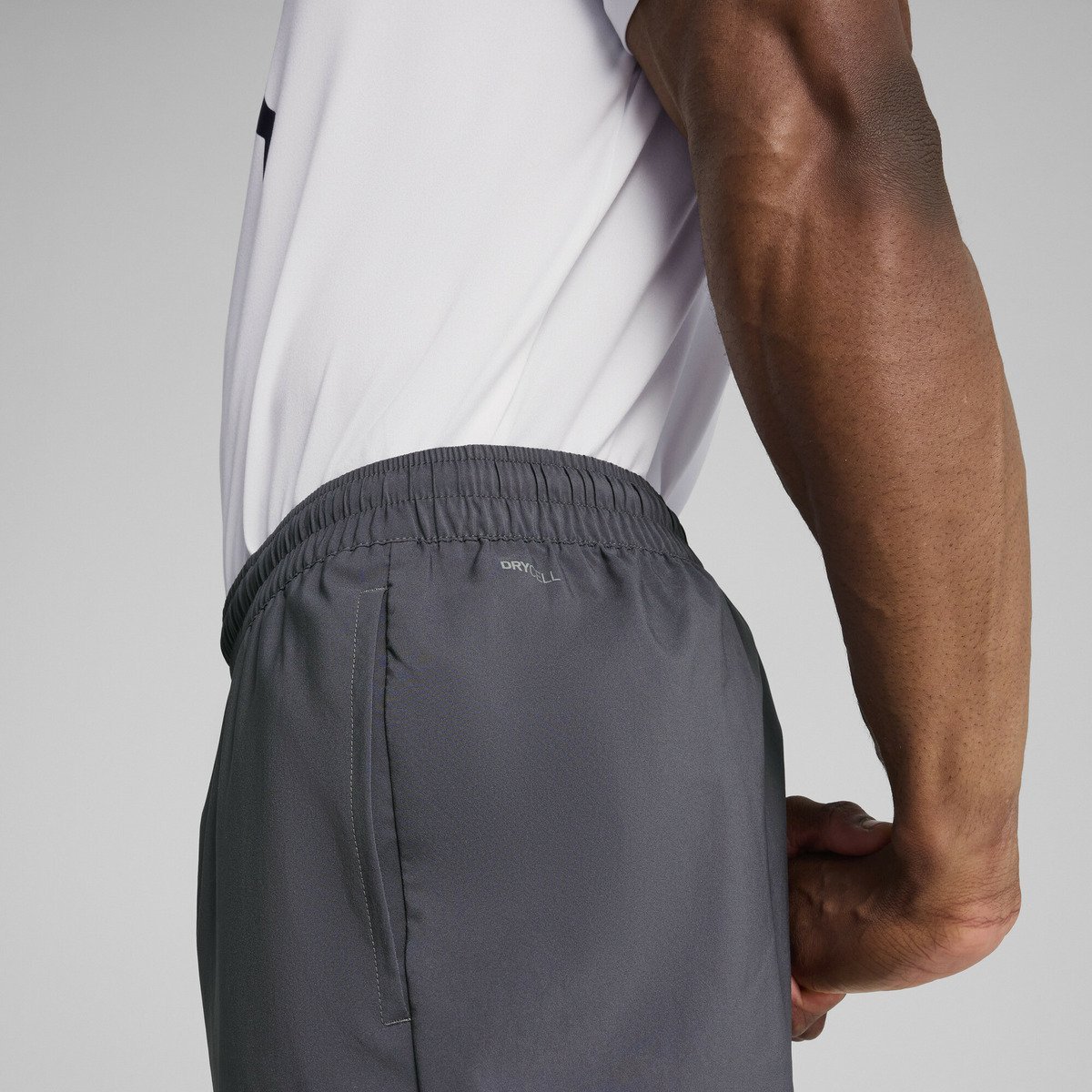 PUMA メンズ トレーニング TAD エッセンシャル ウーブン テーパード パンツ TAD ESS Woven Tapered Pant プーマ パンツ その他のパンツ グレー【送料無料】