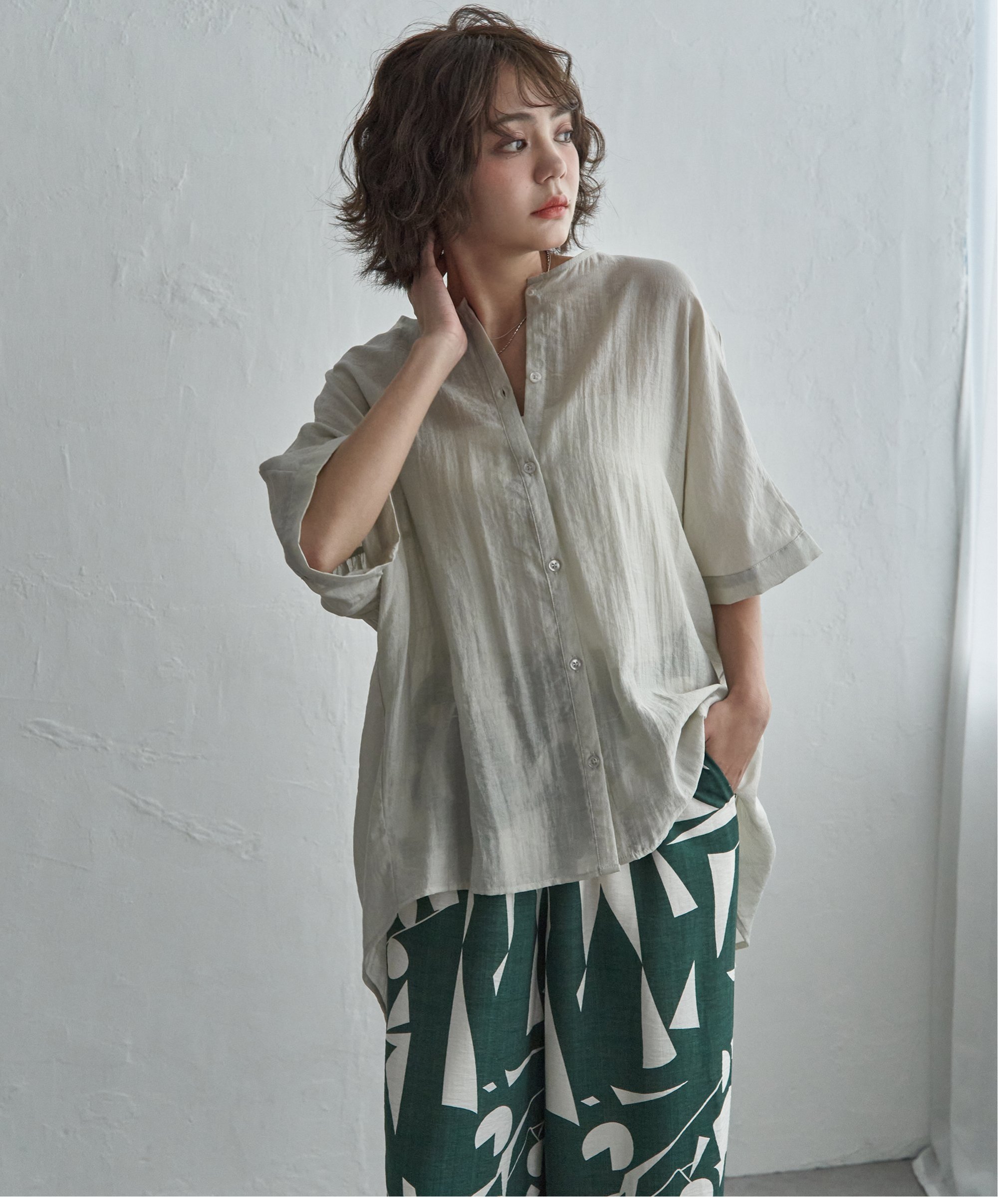 【SALE／25%OFF】notch. シアーバックギャザーノーカラーブラウス ノッチ トップス シャツ・ブラウス ブラック ホワイト グレー
