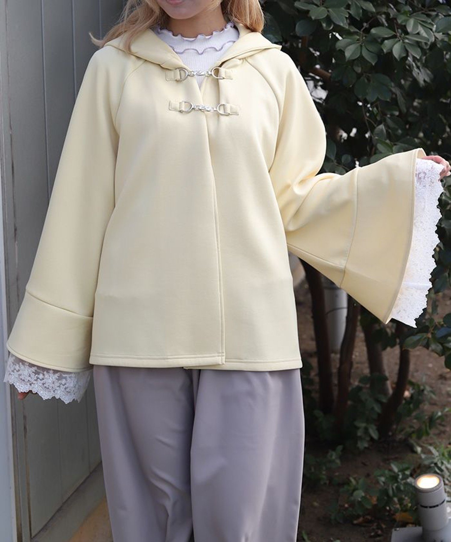 【SALE／20%OFF】axes femme ダンボールニットポンチョ アクシーズファム トップス カーディガン イエロー グレー ブルー【送料無料】