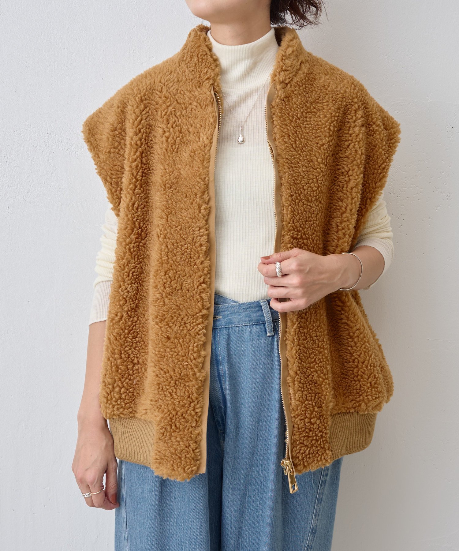 【SALE／70%OFF】BEARDSLEY 《A POINT》ボアジップジレ ビアズリー トップス ベスト・ジレ ブラウン【送料無料】のサムネイル