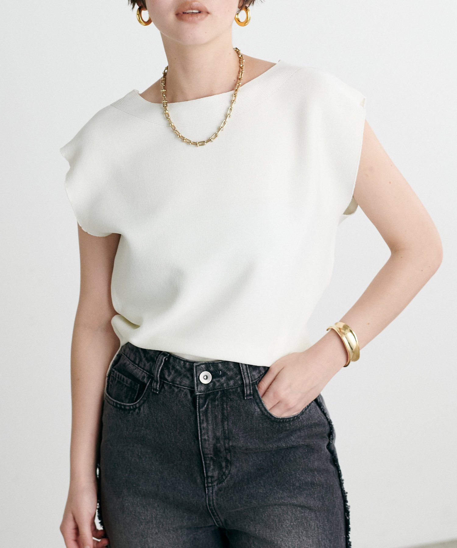 【SALE／40%OFF】LARUTA ノースリボートネックニット ラルータ トップス その他のトップス ブラック ホワイト ベージュ【送料無料】のサムネイル