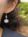 anq. 「anq.」ミスティホワイトカルセドニー/クォーツ ピアス クークロワッサン アクセサリー・腕時計 ピアス【送料無料】