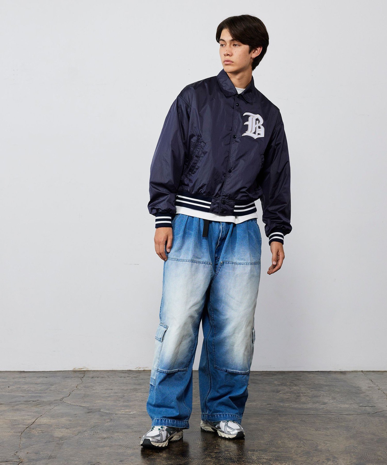 【SALE／60%OFF】BEAMS 【撥水】ワイドショートフィット ナイロン バーシティ ブルゾン ビームス メン ジャケット・アウター ブルゾン・ジャンパー ネイビー【送料無料】