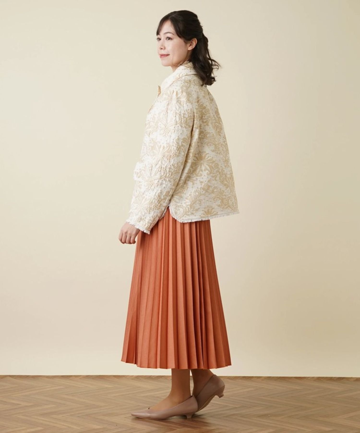 Leilian PLUS HOUSE ボタニカル刺繍ジャケット レリアン プラスハウス ジャケット・アウター テーラードジャケット・ブレザー ベージュ